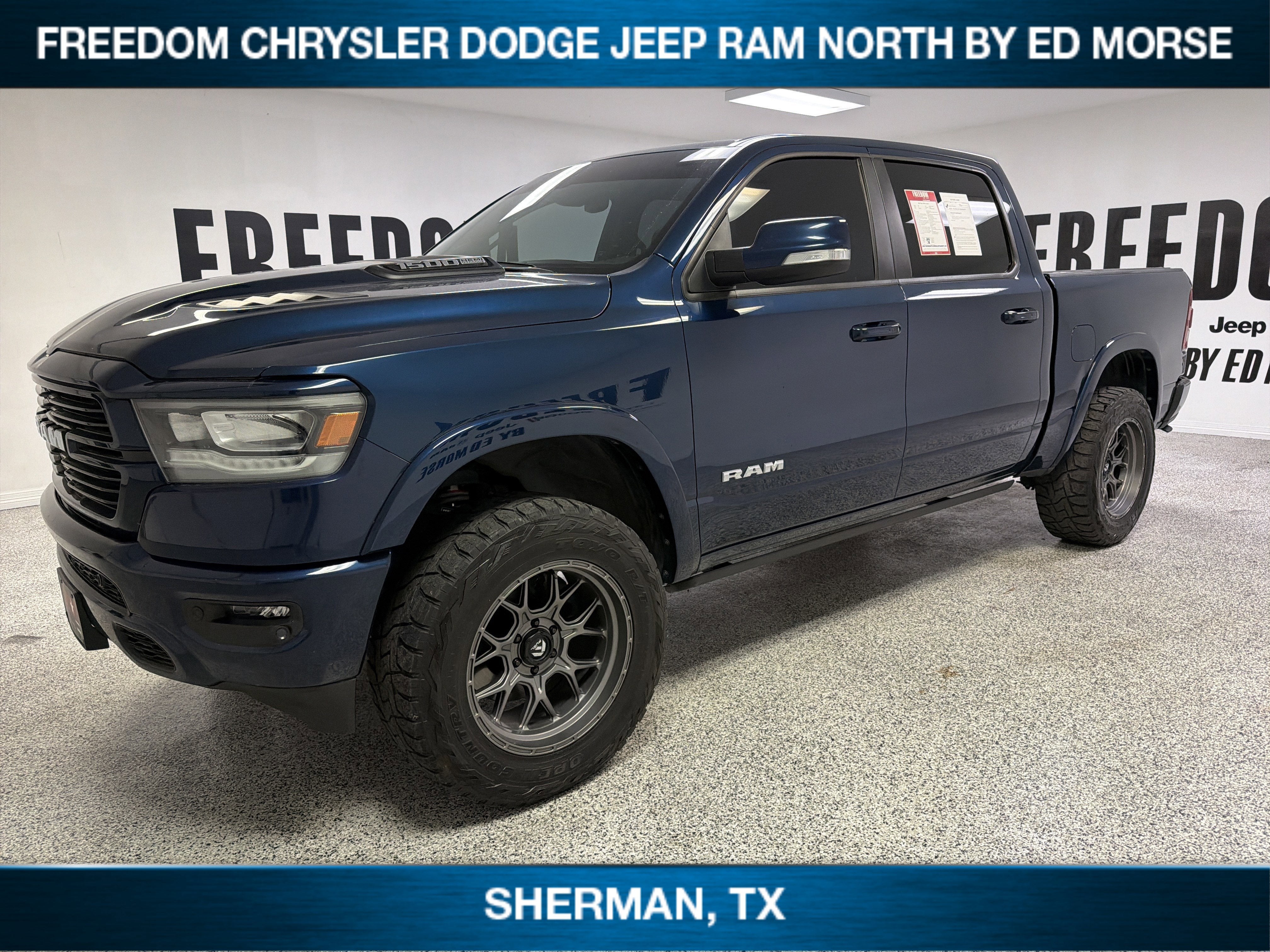 2021 RAM 1500 Laramie Crew Cab 4x4 5'7' Box