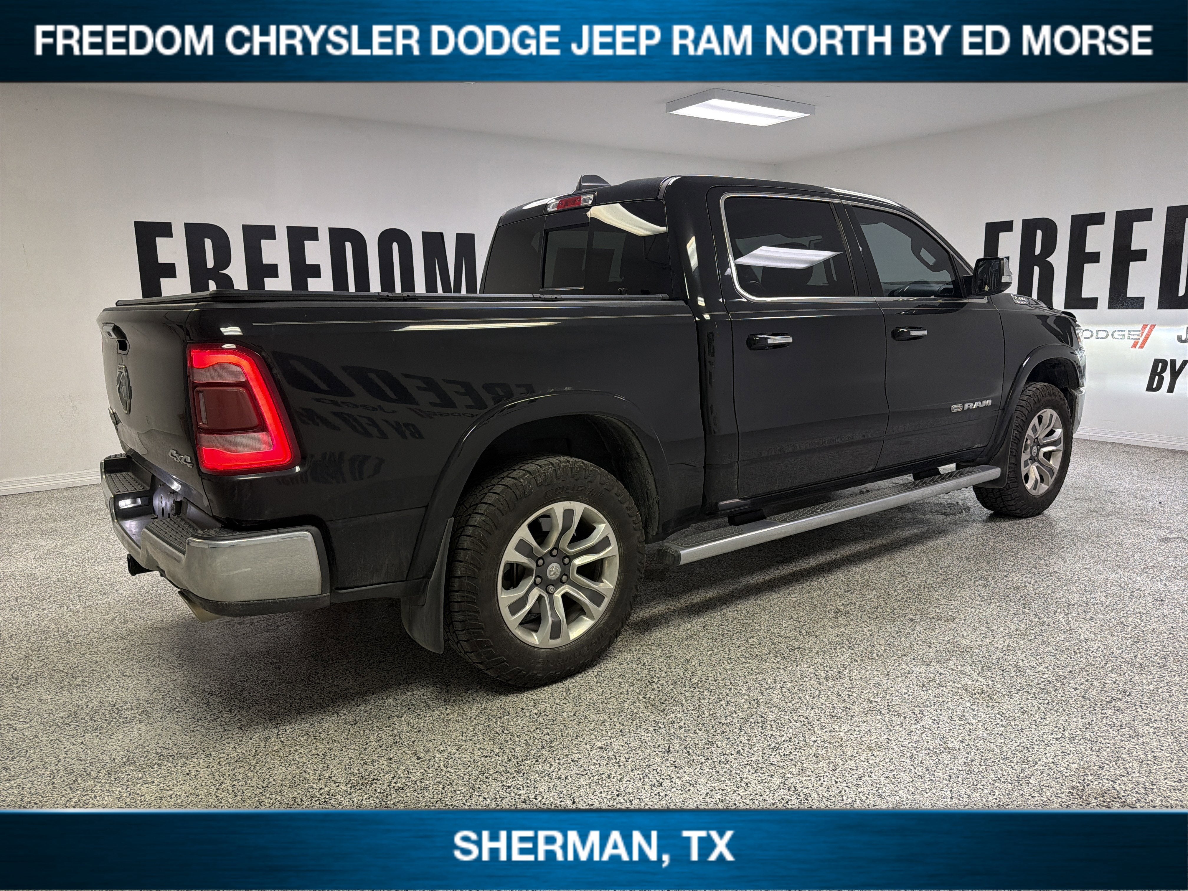 2019 RAM 1500 Longhorn Crew Cab 4x4 5'7' Box