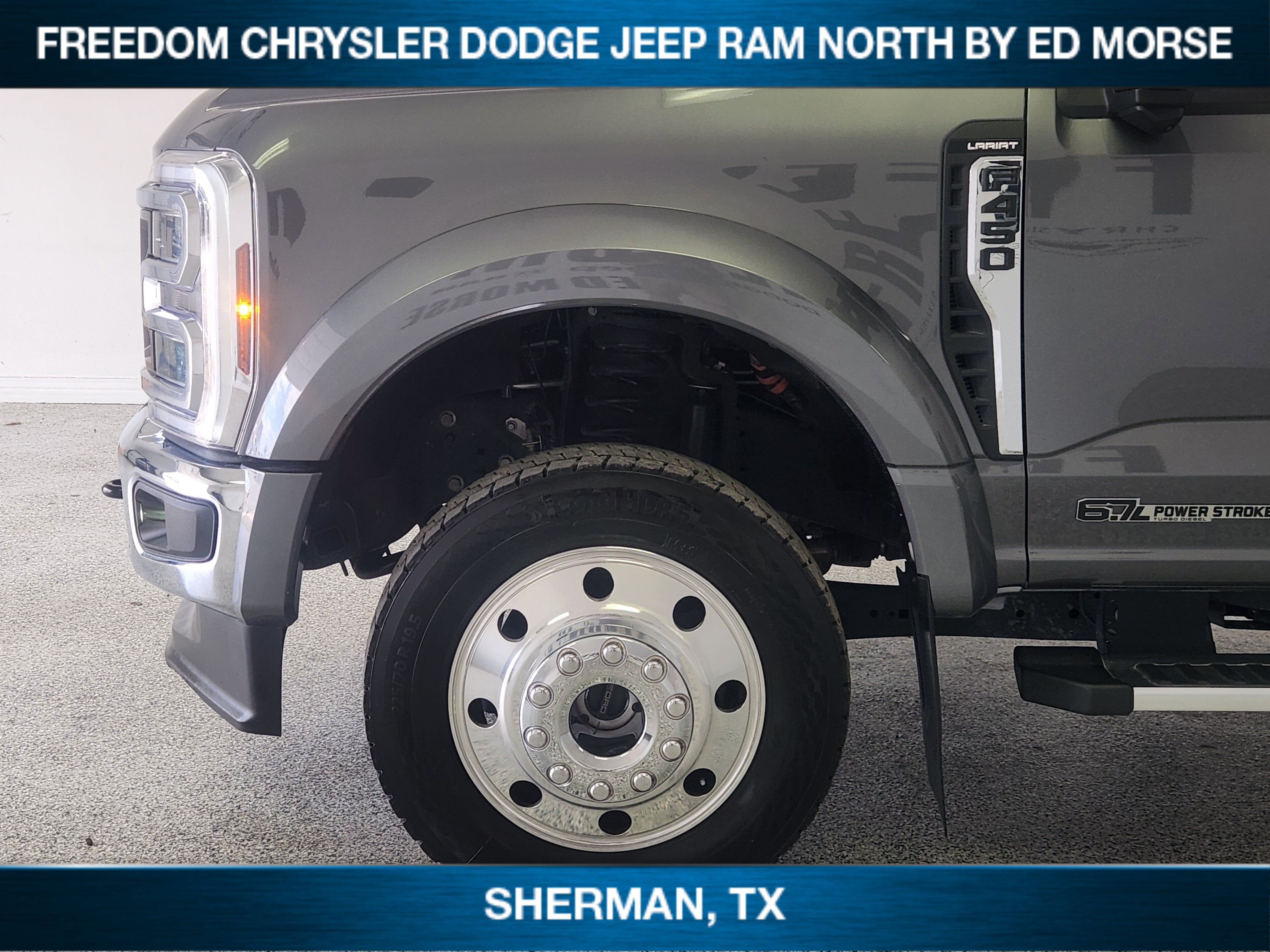 2025 Ford Super Duty F-450 DRW LARIAT