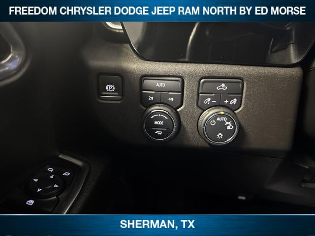 2023 Chevrolet Silverado 1500 4WD Crew Cab Standard Bed LT