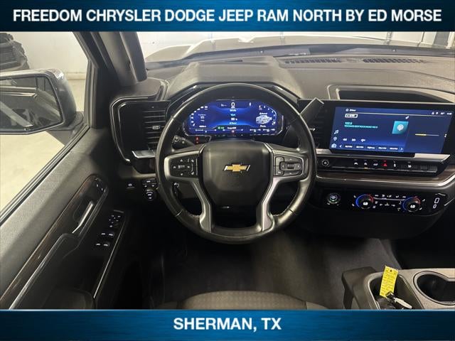 2023 Chevrolet Silverado 1500 4WD Crew Cab Standard Bed LT