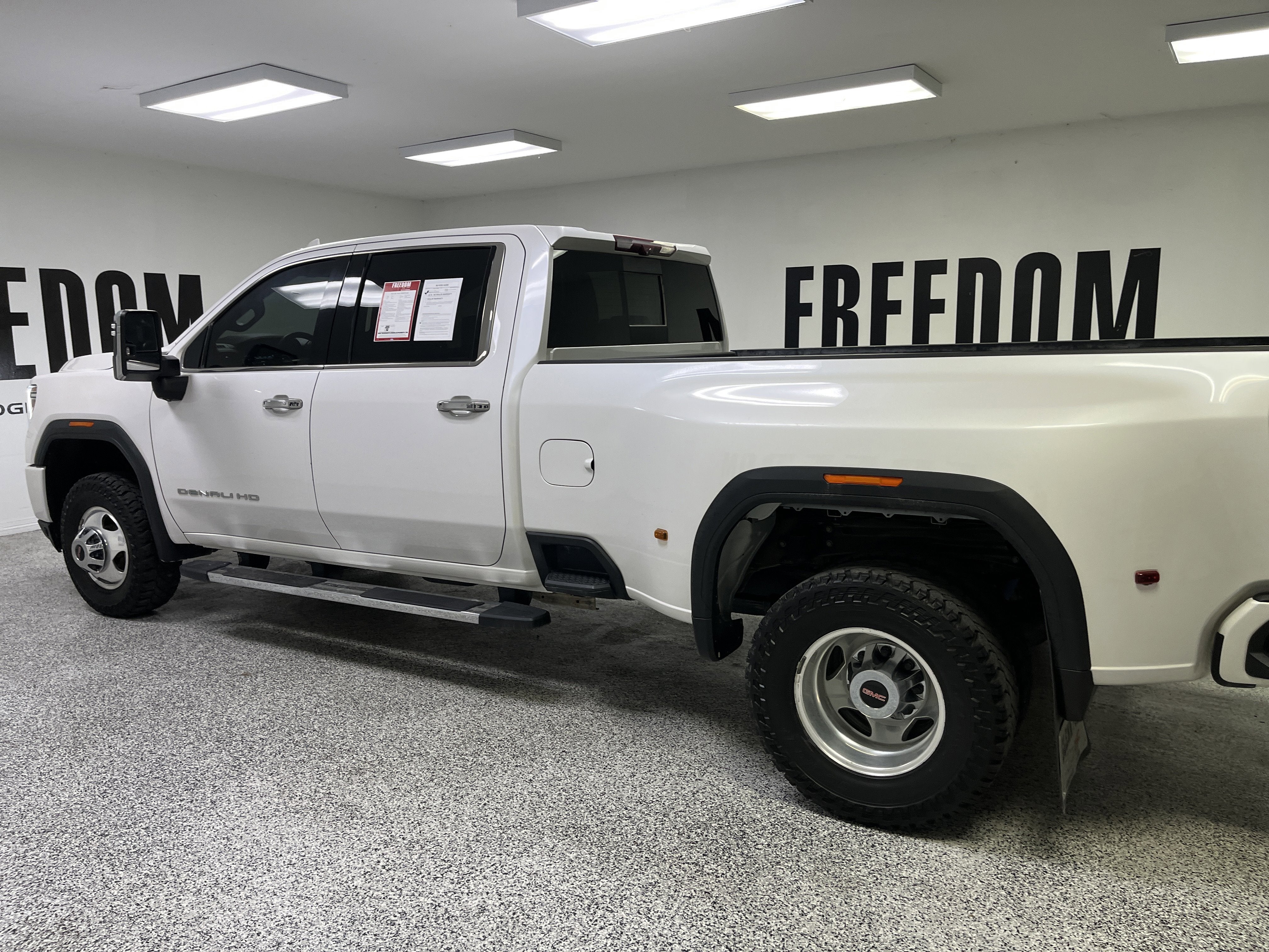 2021 GMC Sierra 3500HD 4WD Crew Cab Long Bed Denali