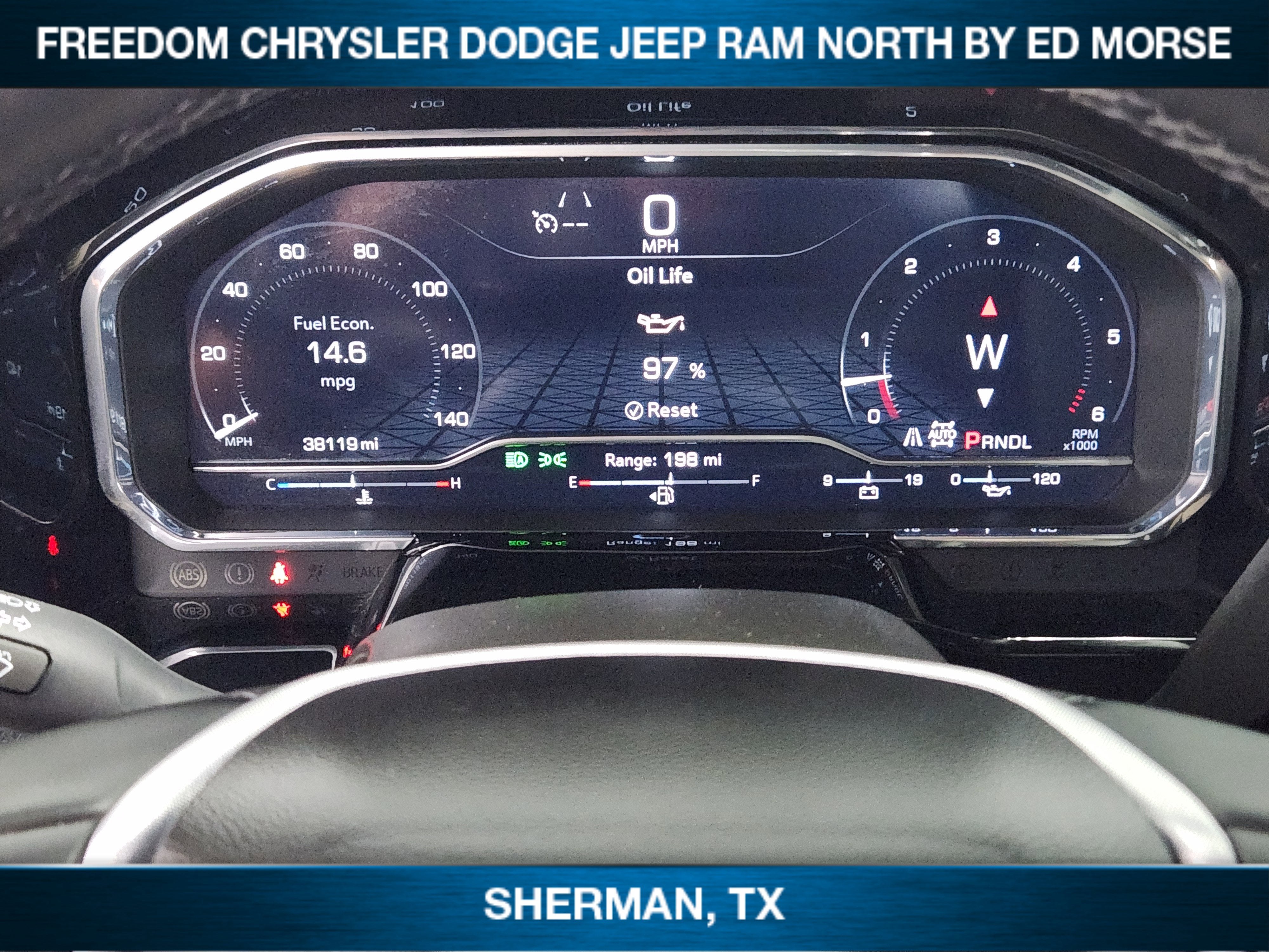 2024 GMC Sierra 1500 4WD Crew Cab Short Box SLT