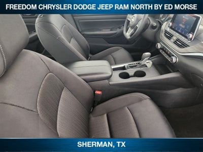 2025 Nissan Altima SV FWD