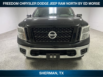 2019 Nissan TITAN SV