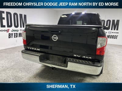 2019 Nissan TITAN SV