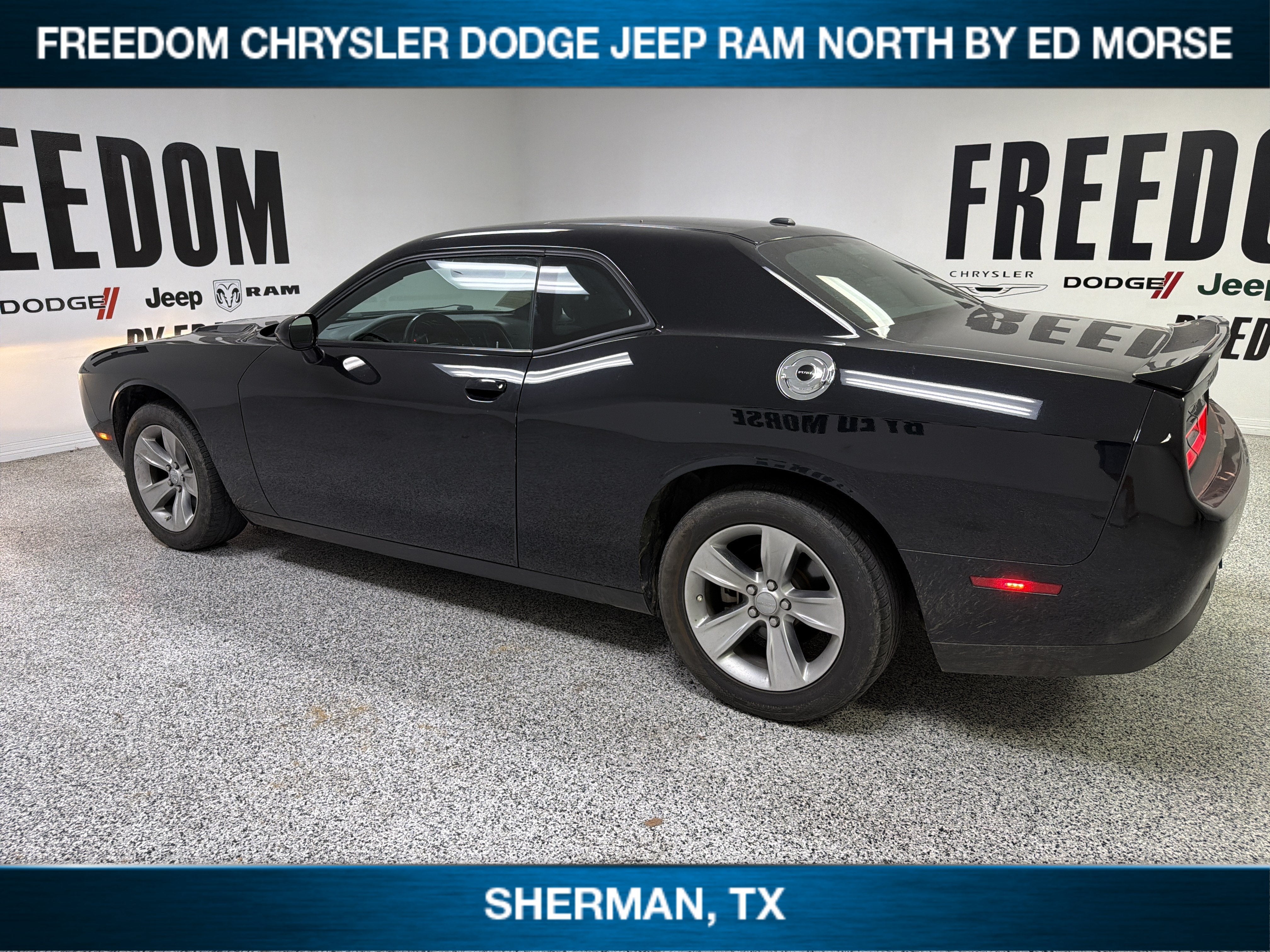 2022 Dodge Challenger SXT