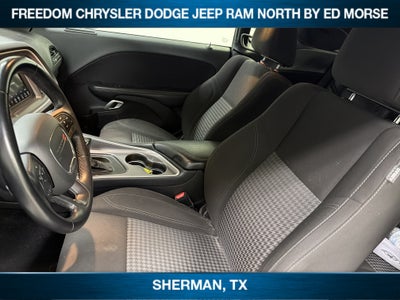2022 Dodge Challenger SXT