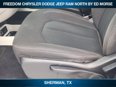2021 Chrysler Voyager L