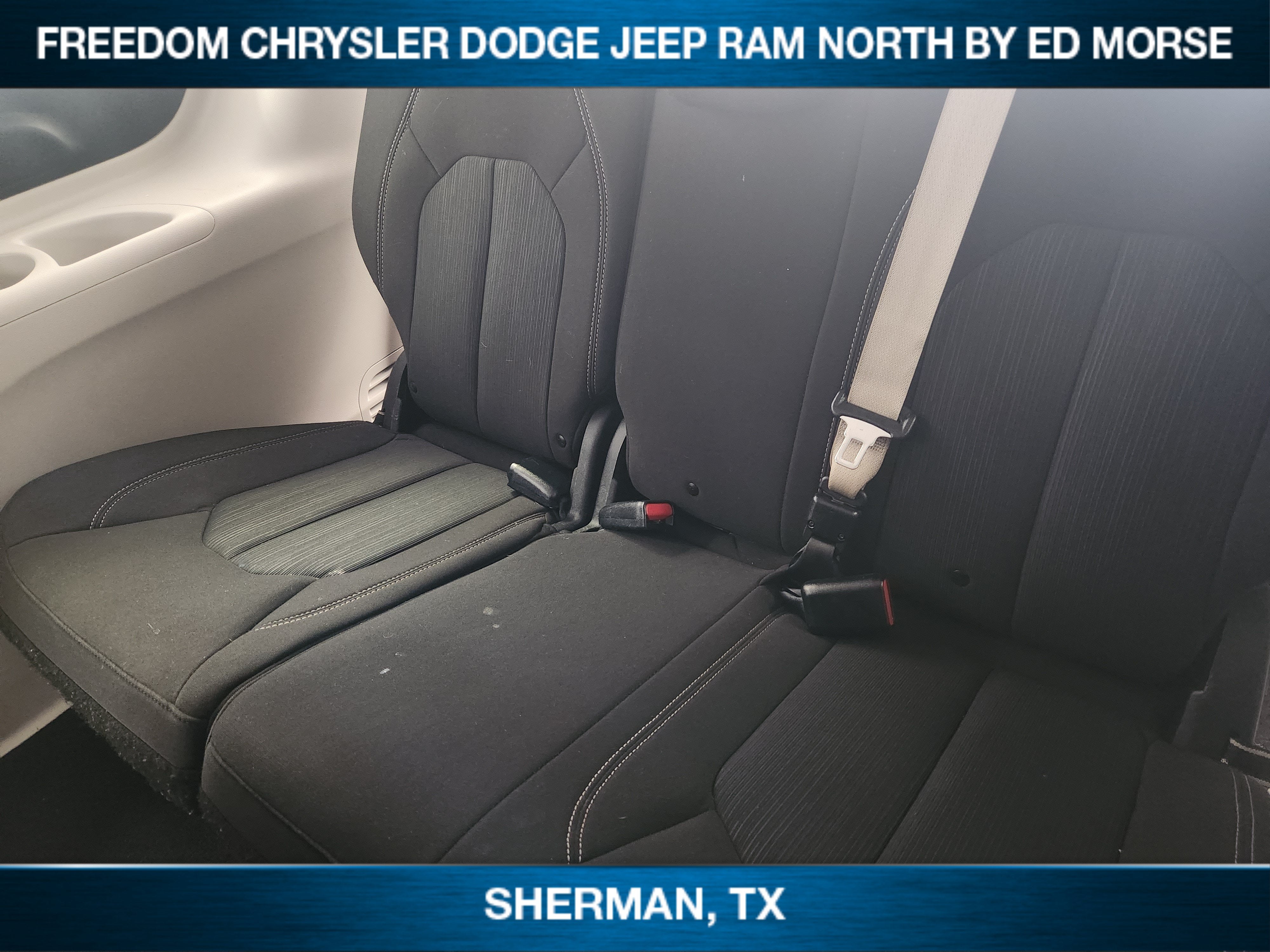 2021 Chrysler Voyager L