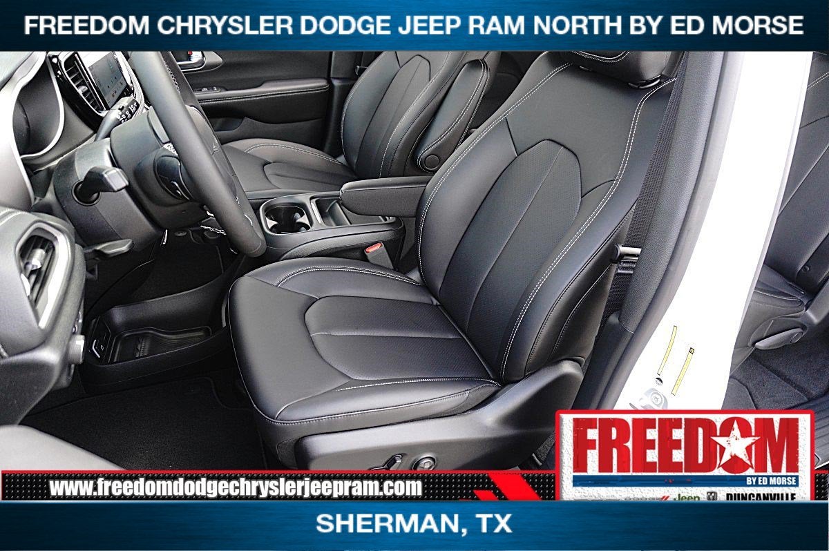 2027 Chrysler Pacifica PACIFICA SELECT