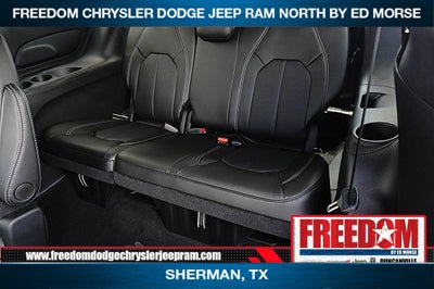 2027 Chrysler Pacifica PACIFICA SELECT