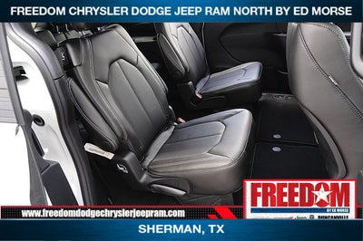 2027 Chrysler Pacifica PACIFICA SELECT