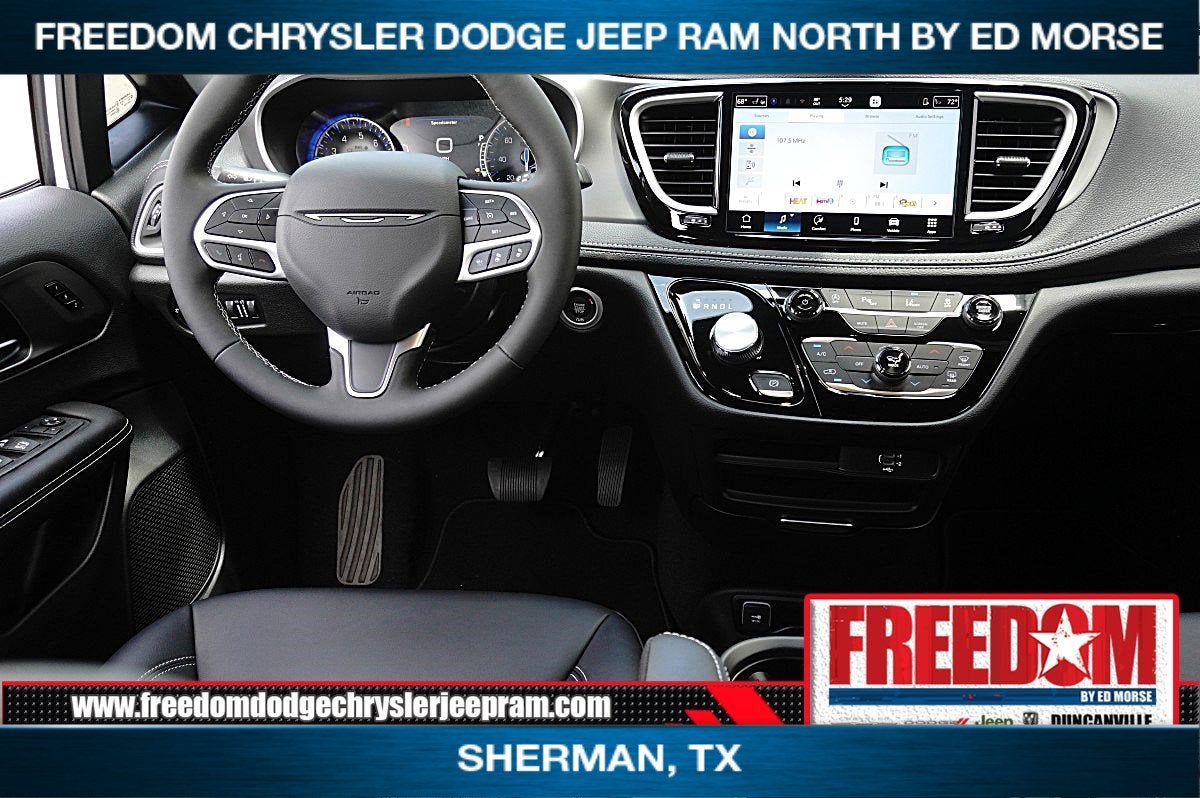 2027 Chrysler Pacifica PACIFICA SELECT