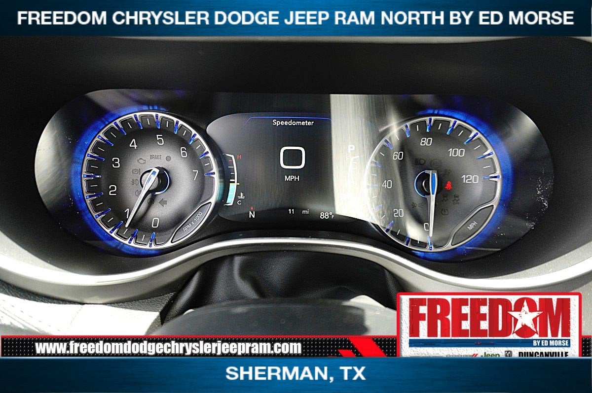 2027 Chrysler Pacifica PACIFICA SELECT