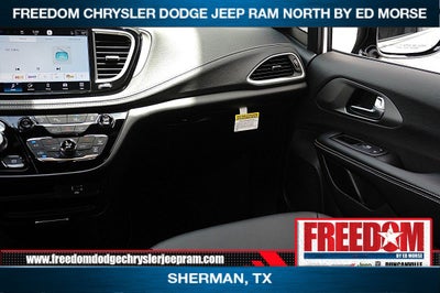 2027 Chrysler Pacifica PACIFICA SELECT