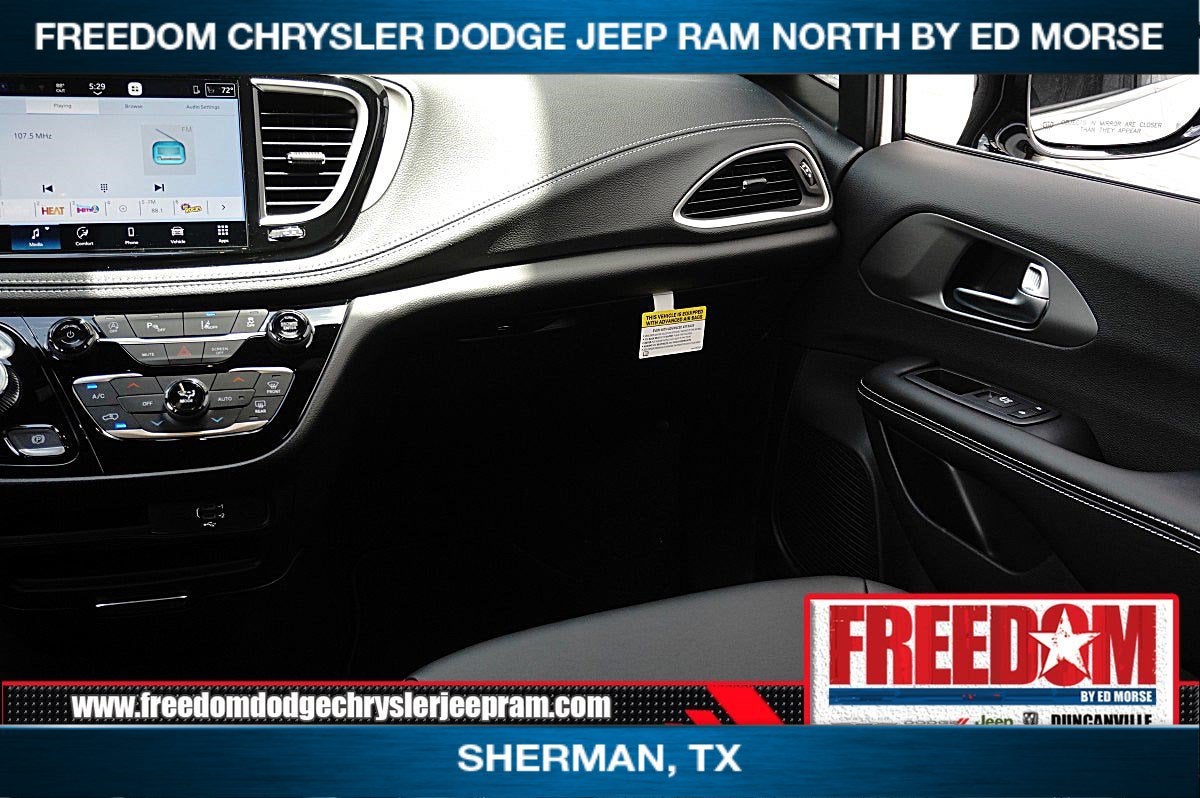 2027 Chrysler Pacifica PACIFICA SELECT