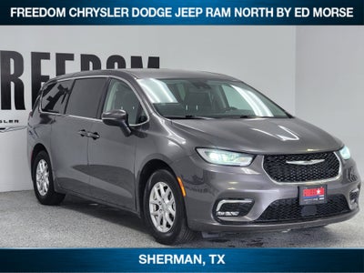 2023 Chrysler Pacifica Touring L