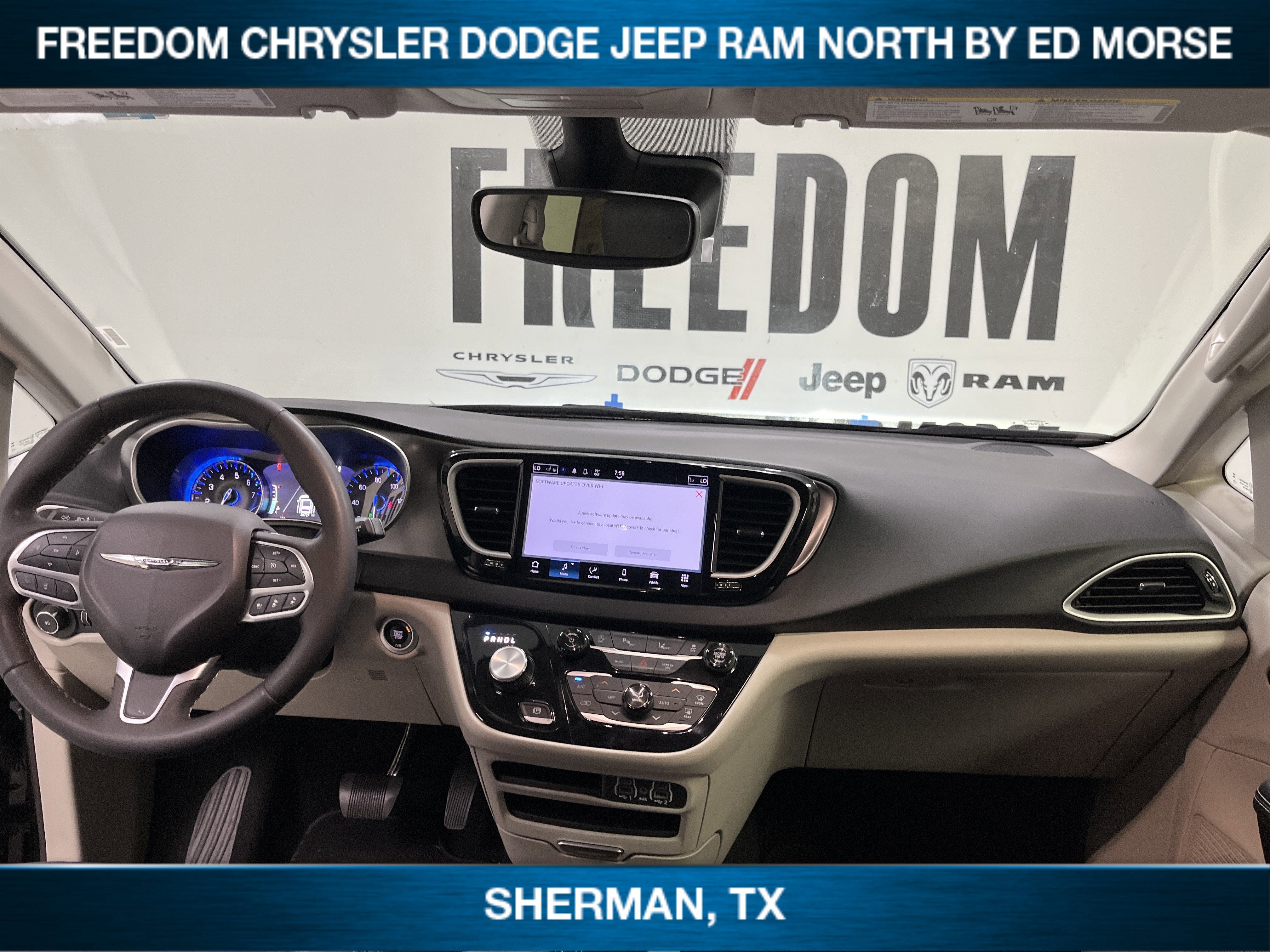 2024 Chrysler Pacifica Touring L