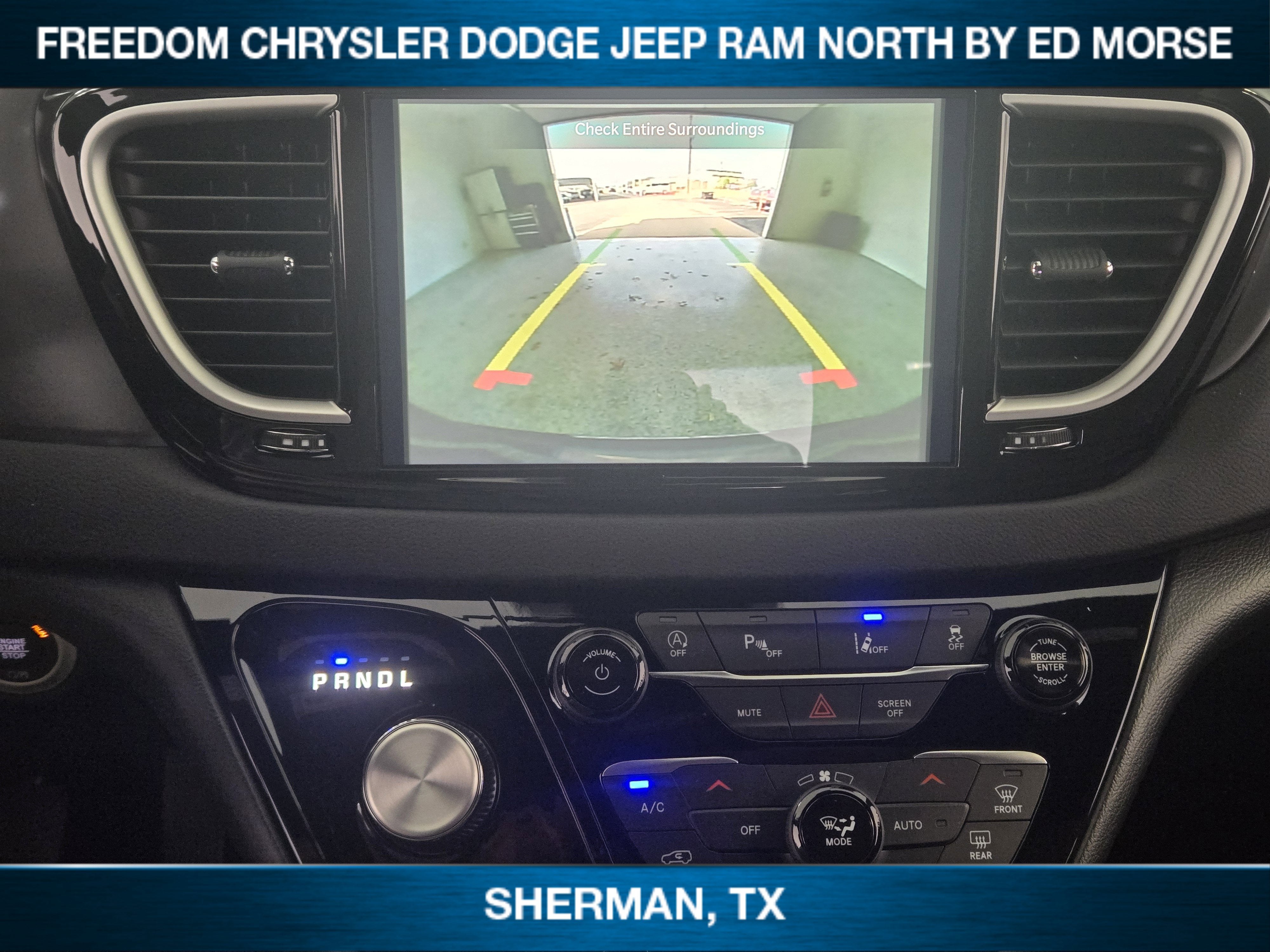 2026 Chrysler Voyager VOYAGER LX