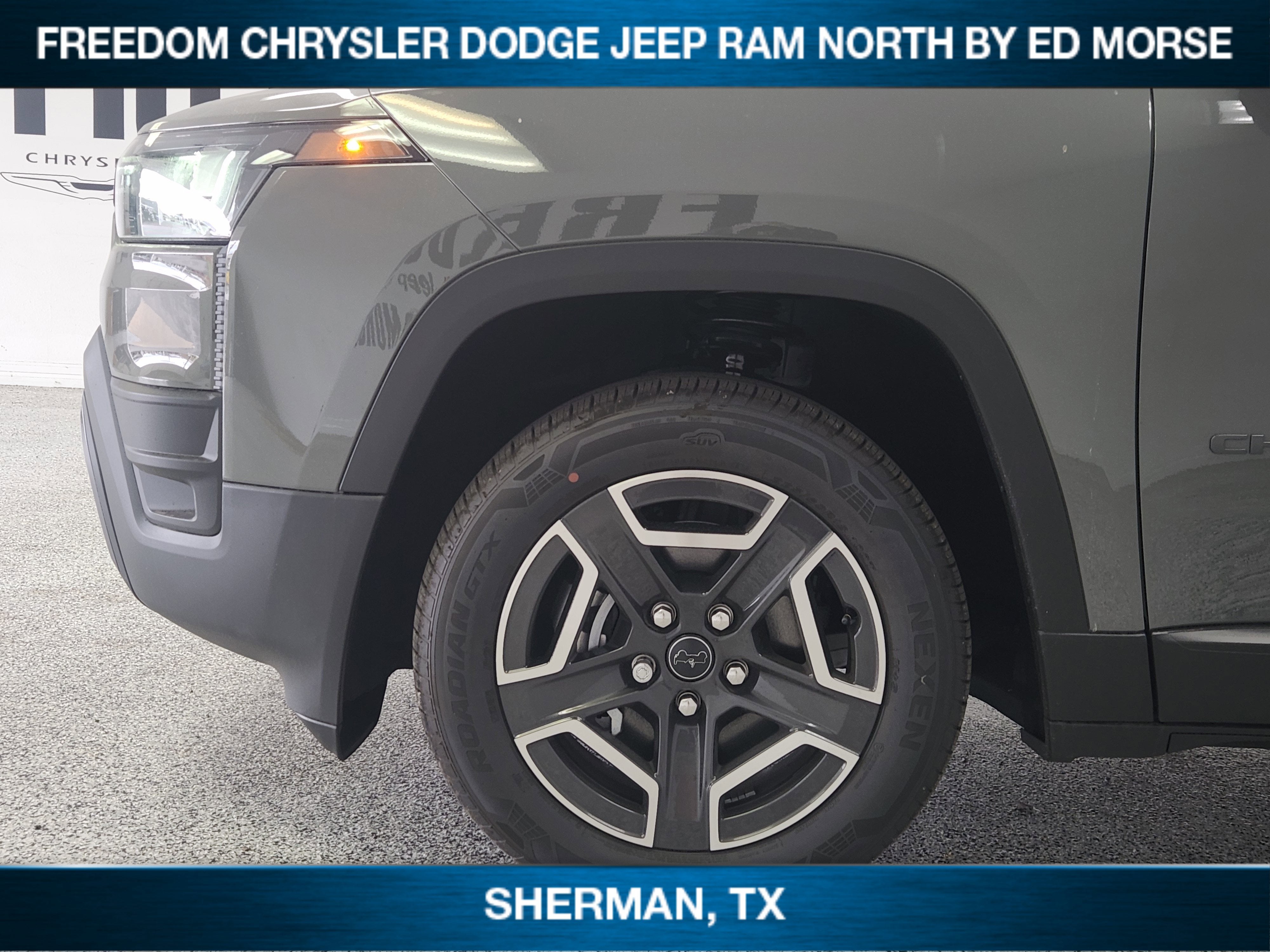 2026 Jeep Cherokee CHEROKEE LAREDO 4X4