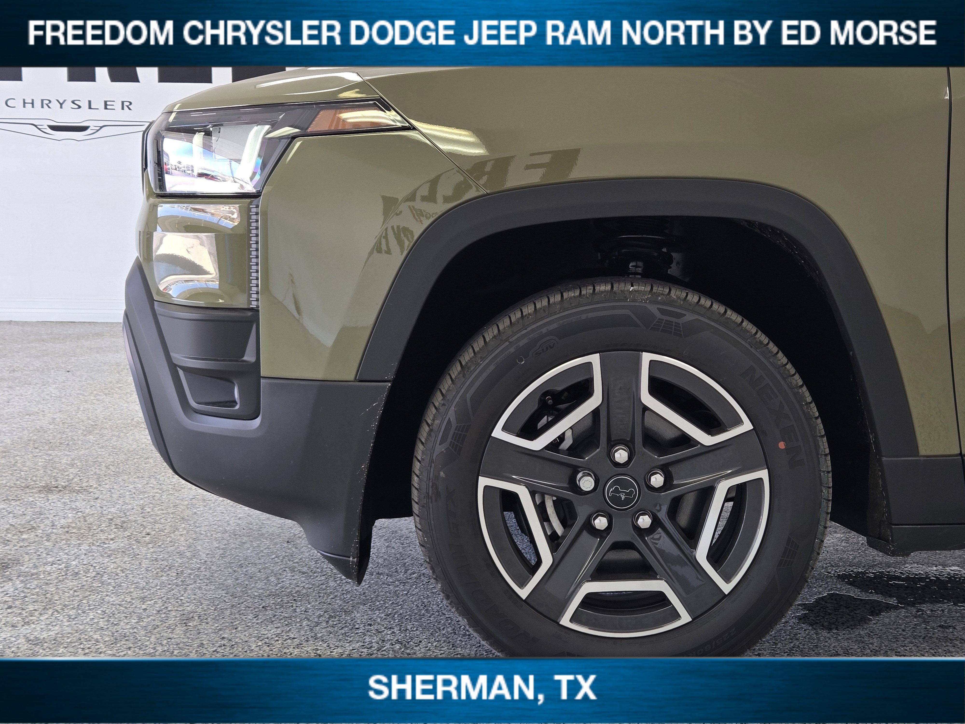 2026 Jeep Cherokee CHEROKEE LAREDO 4X4