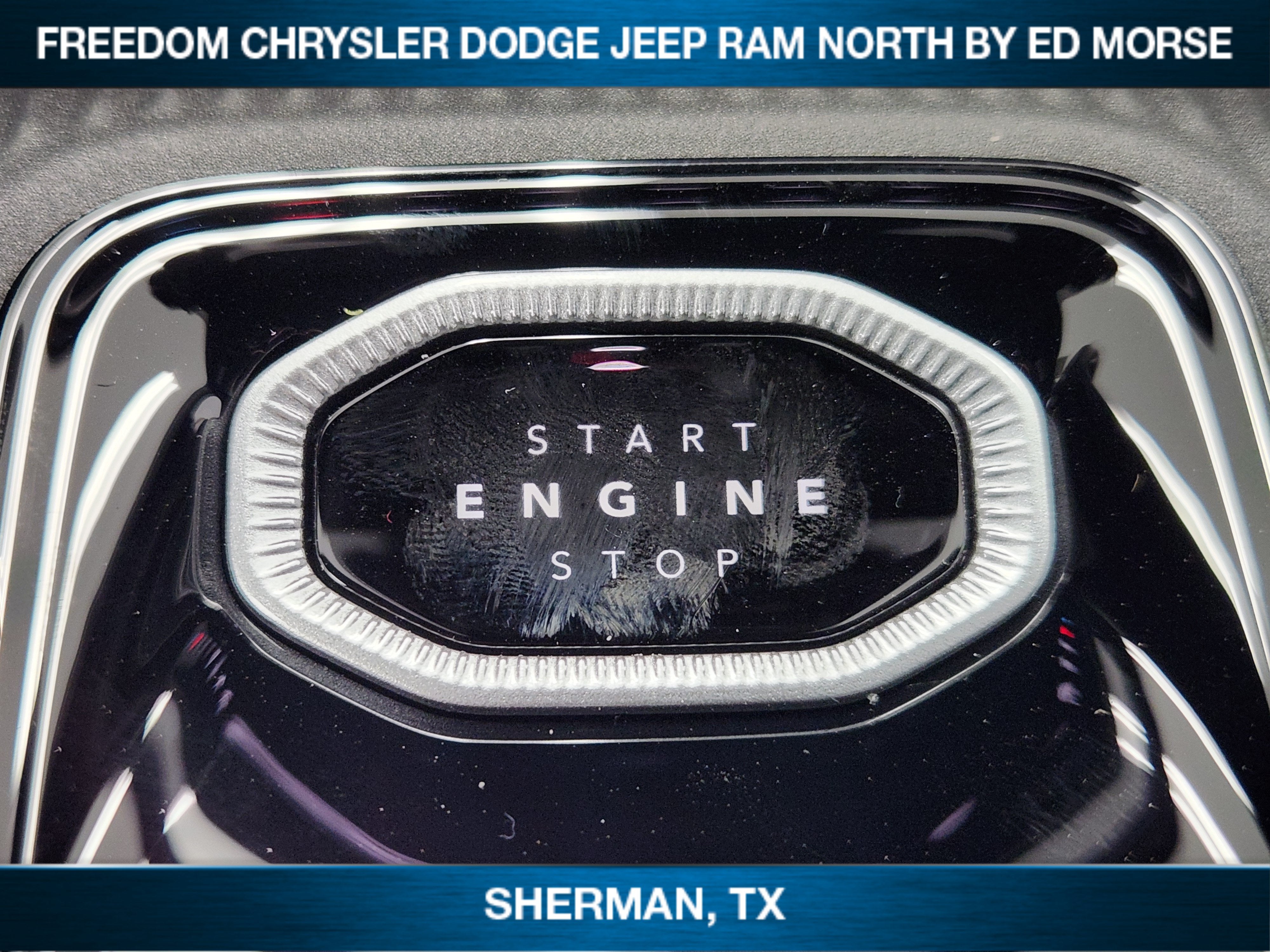 2027 Jeep Cherokee CHEROKEE LAREDO 4X4