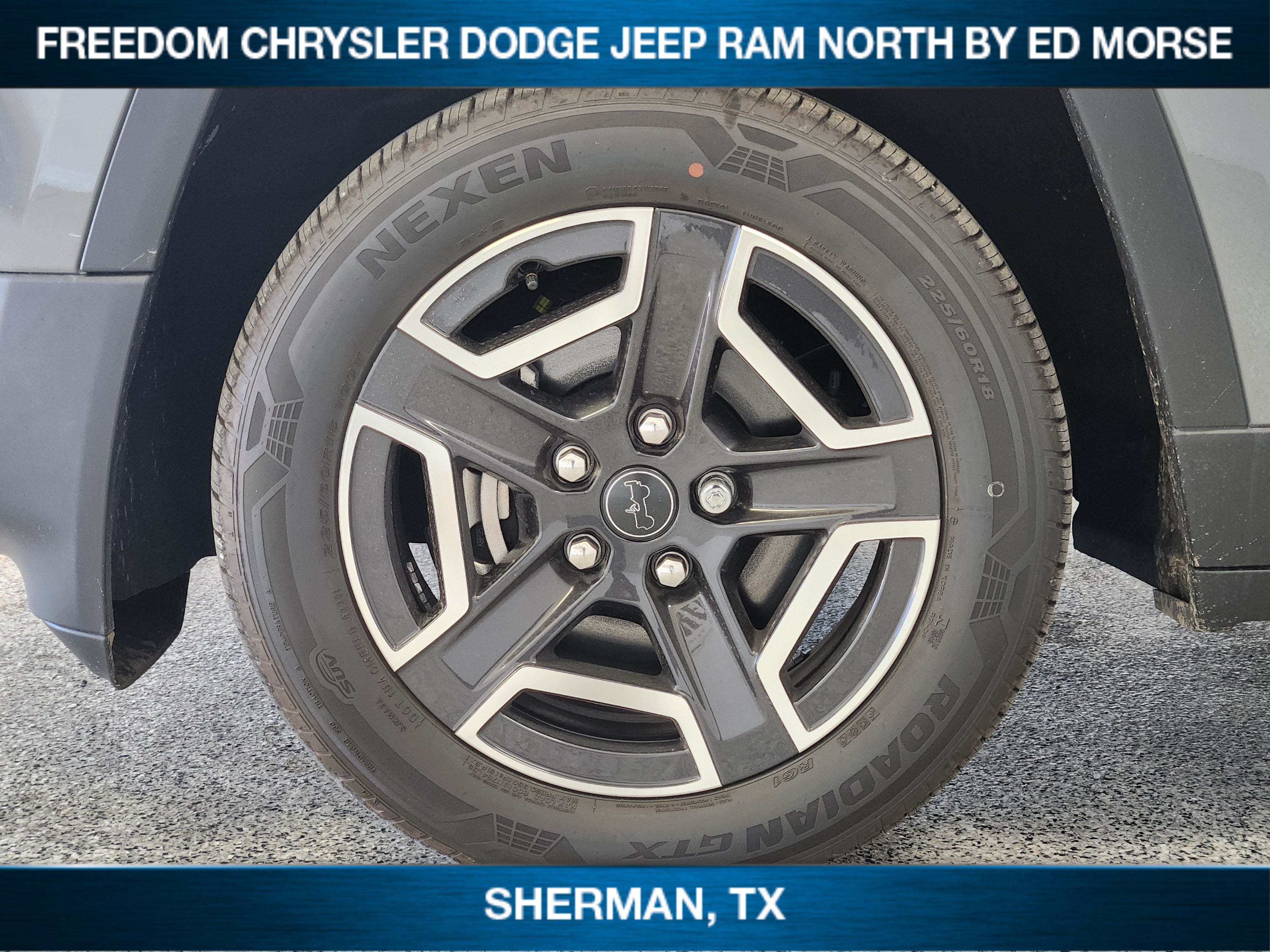 2027 Jeep Cherokee CHEROKEE LAREDO 4X4