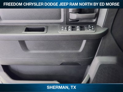 2026 RAM Ram 2500 RAM 2500 BLACK EXPRESS CREW CAB 4X4 6'4' BOX