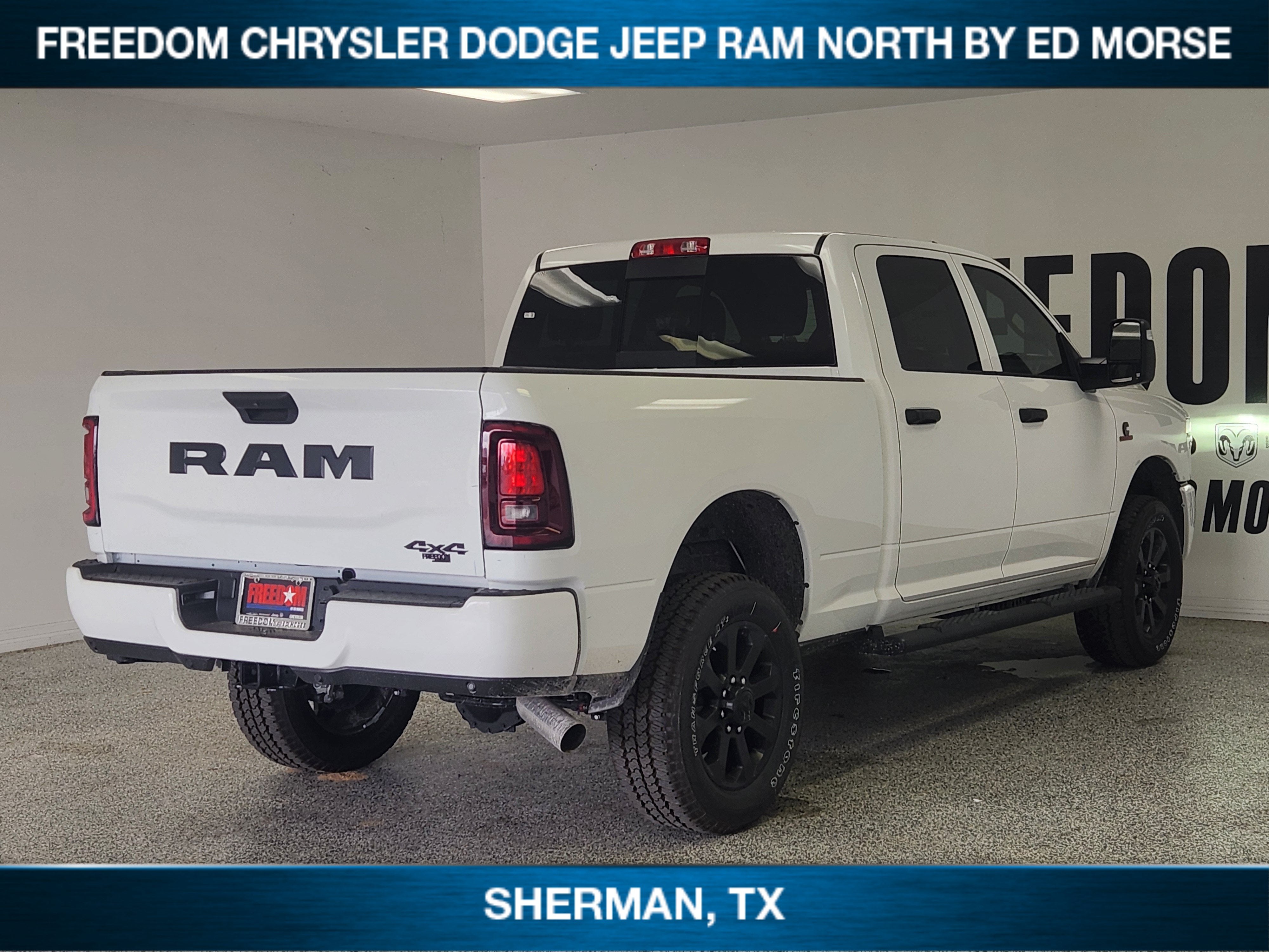 2026 RAM Ram 2500 RAM 2500 BLACK EXPRESS CREW CAB 4X4 6'4' BOX