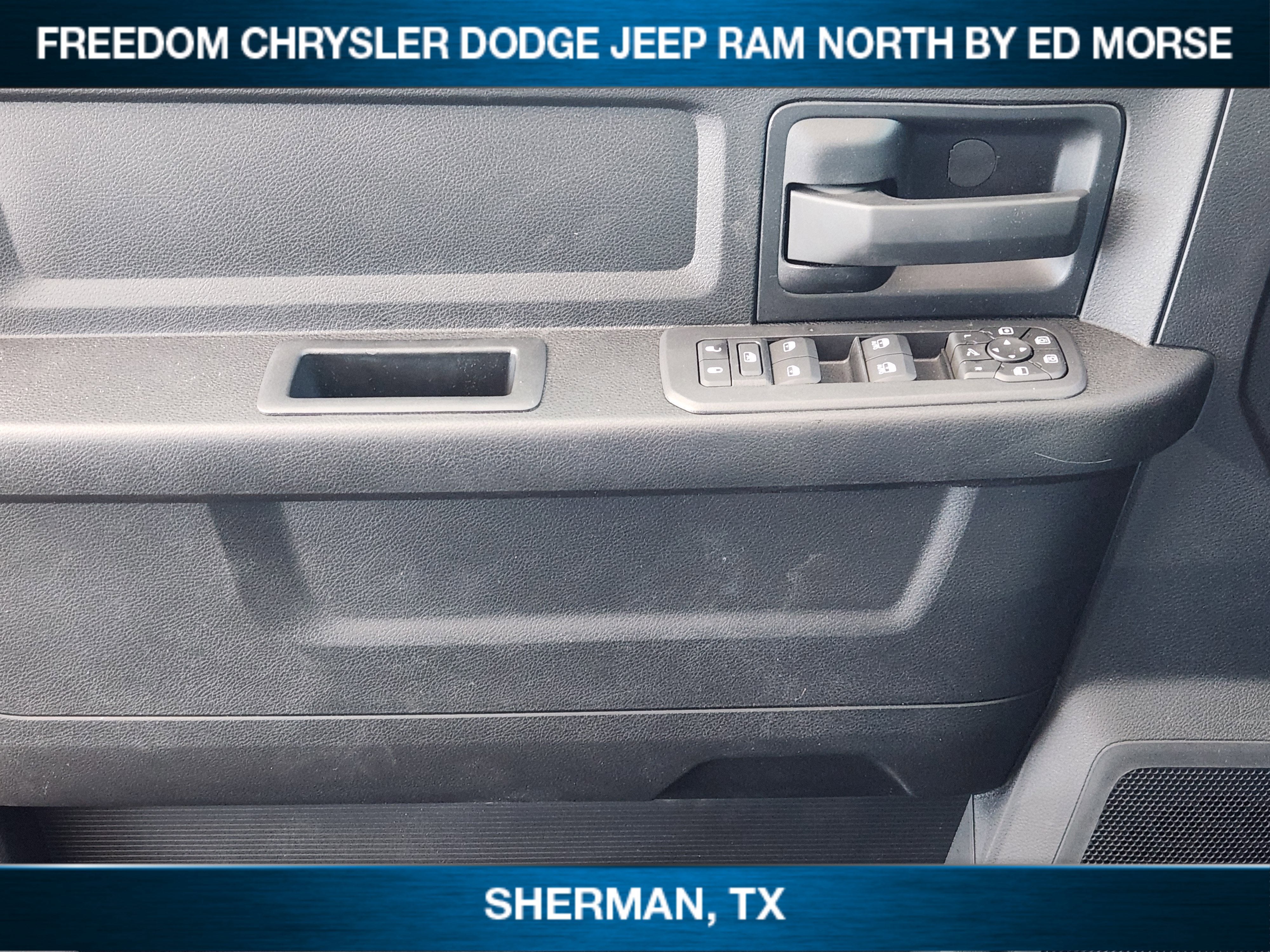 2026 RAM Ram 2500 RAM 2500 BLACK EXPRESS CREW CAB 4X4 6'4' BOX