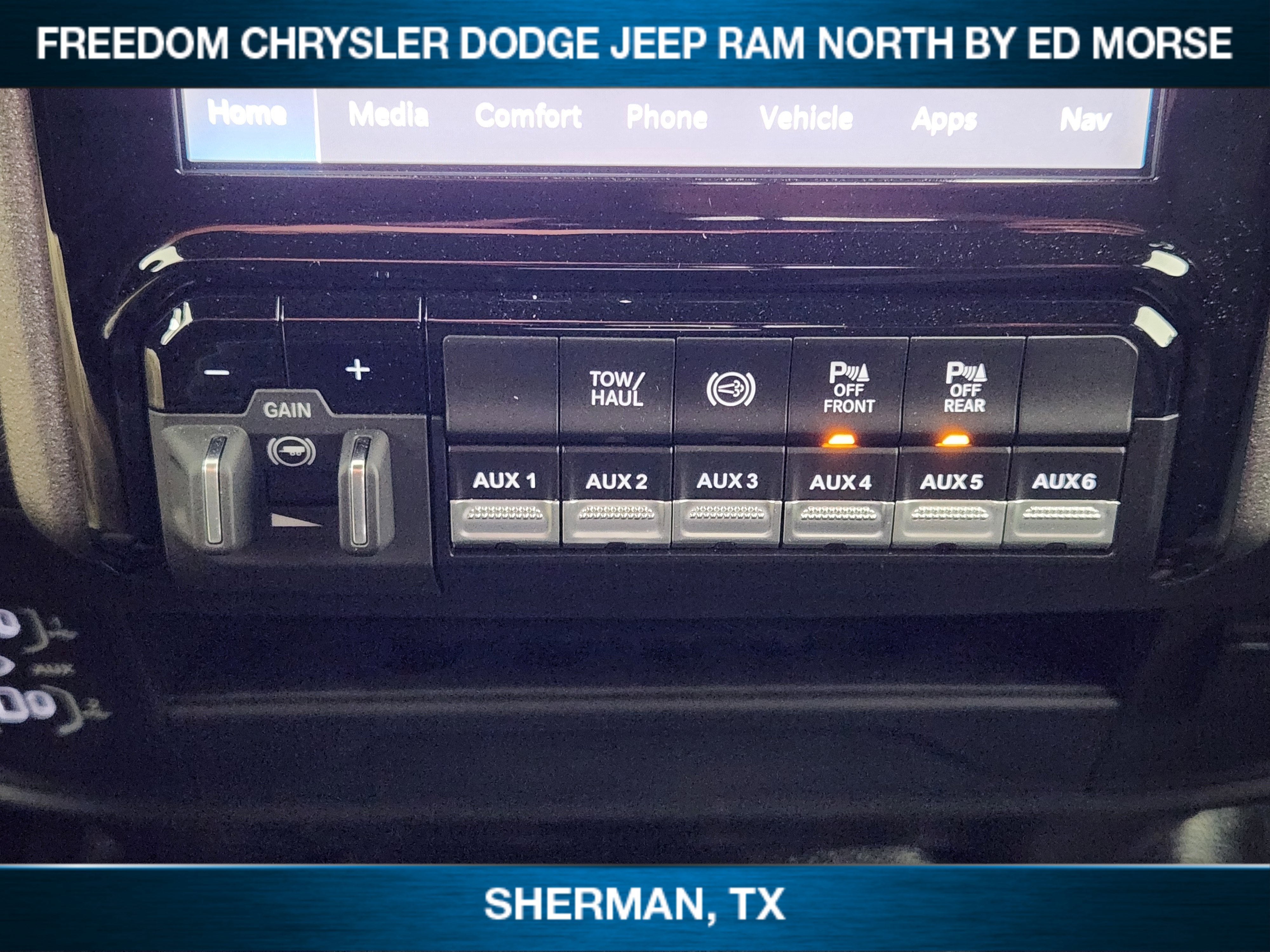 2026 RAM Ram 2500 RAM 2500 BLACK EXPRESS CREW CAB 4X4 8' BOX