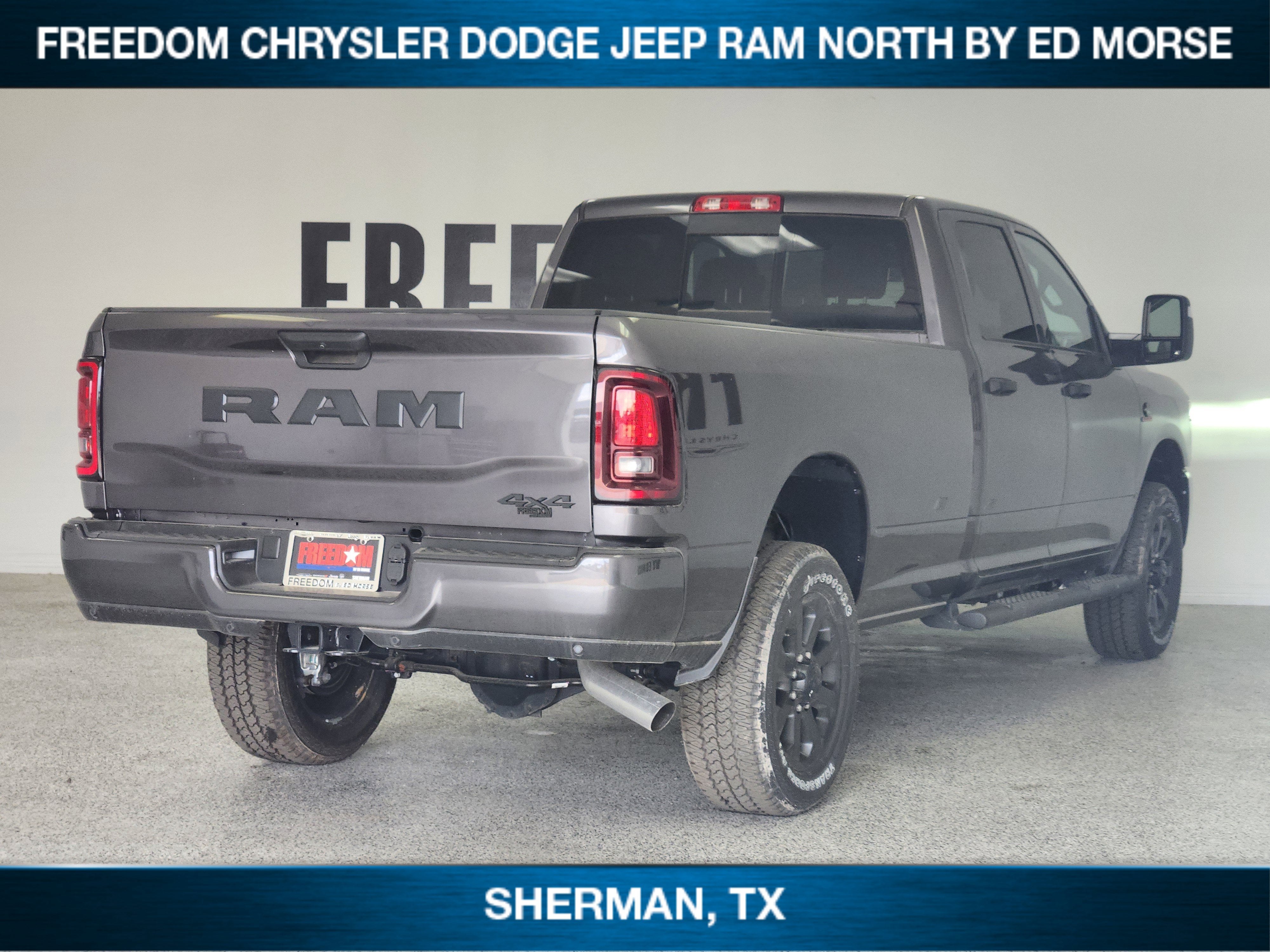 2026 RAM Ram 2500 RAM 2500 BLACK EXPRESS CREW CAB 4X4 8' BOX