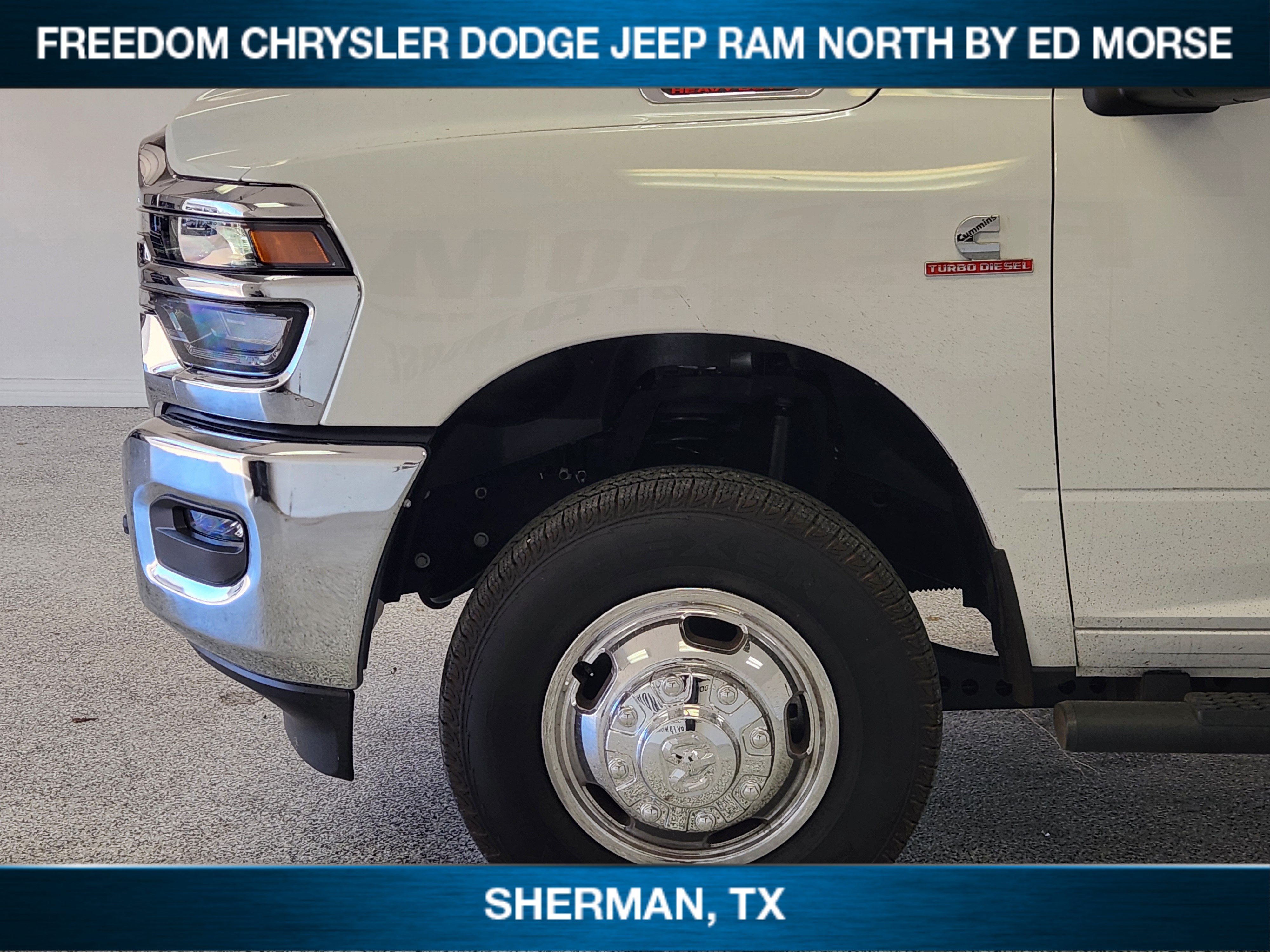 2026 RAM 3500 RAM 3500 TRADESMAN CREW CAB 4X4 8' BOX