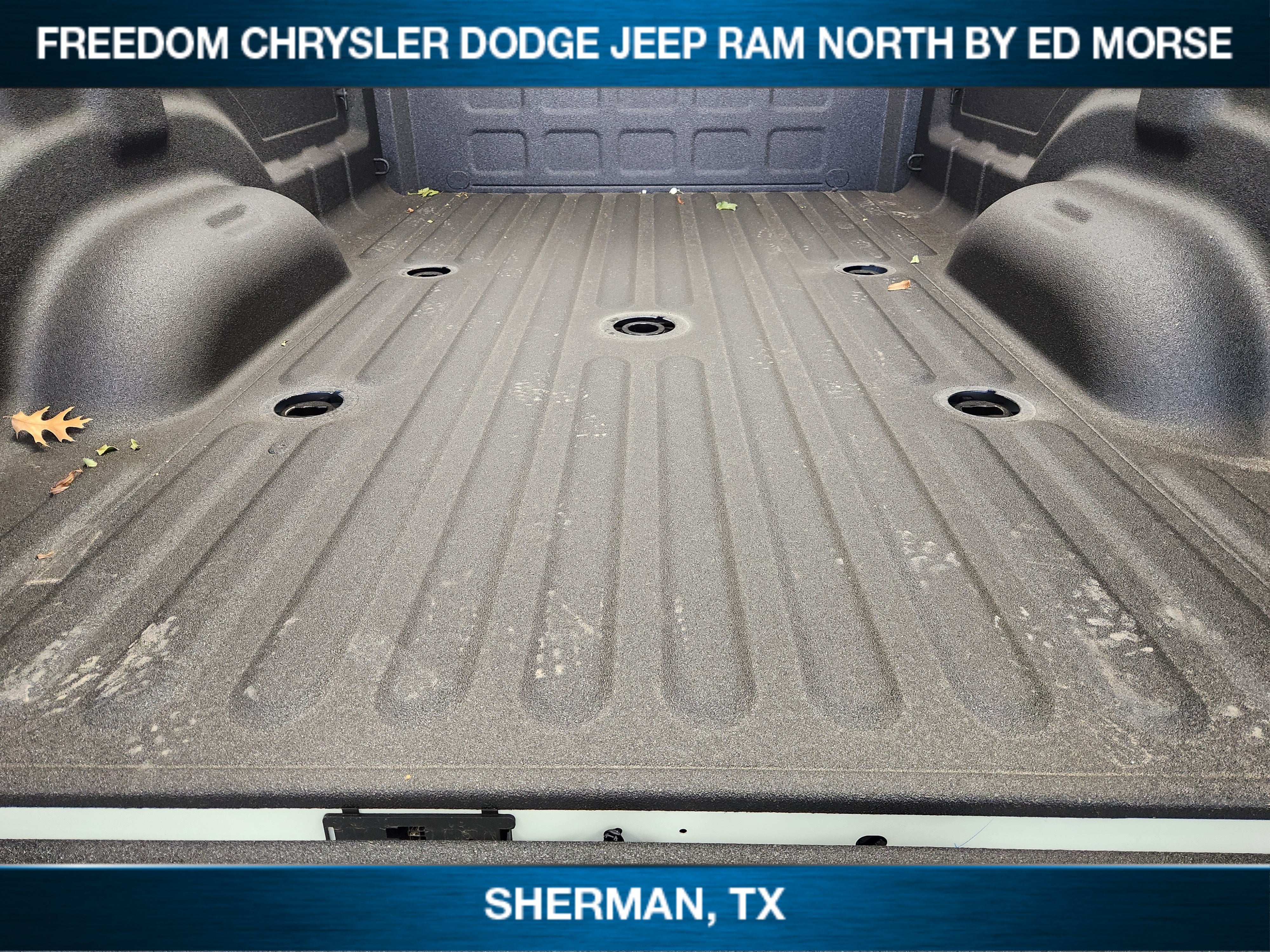 2027 RAM 3500 RAM 3500 TRADESMAN CREW CAB 4X4 8' BOX