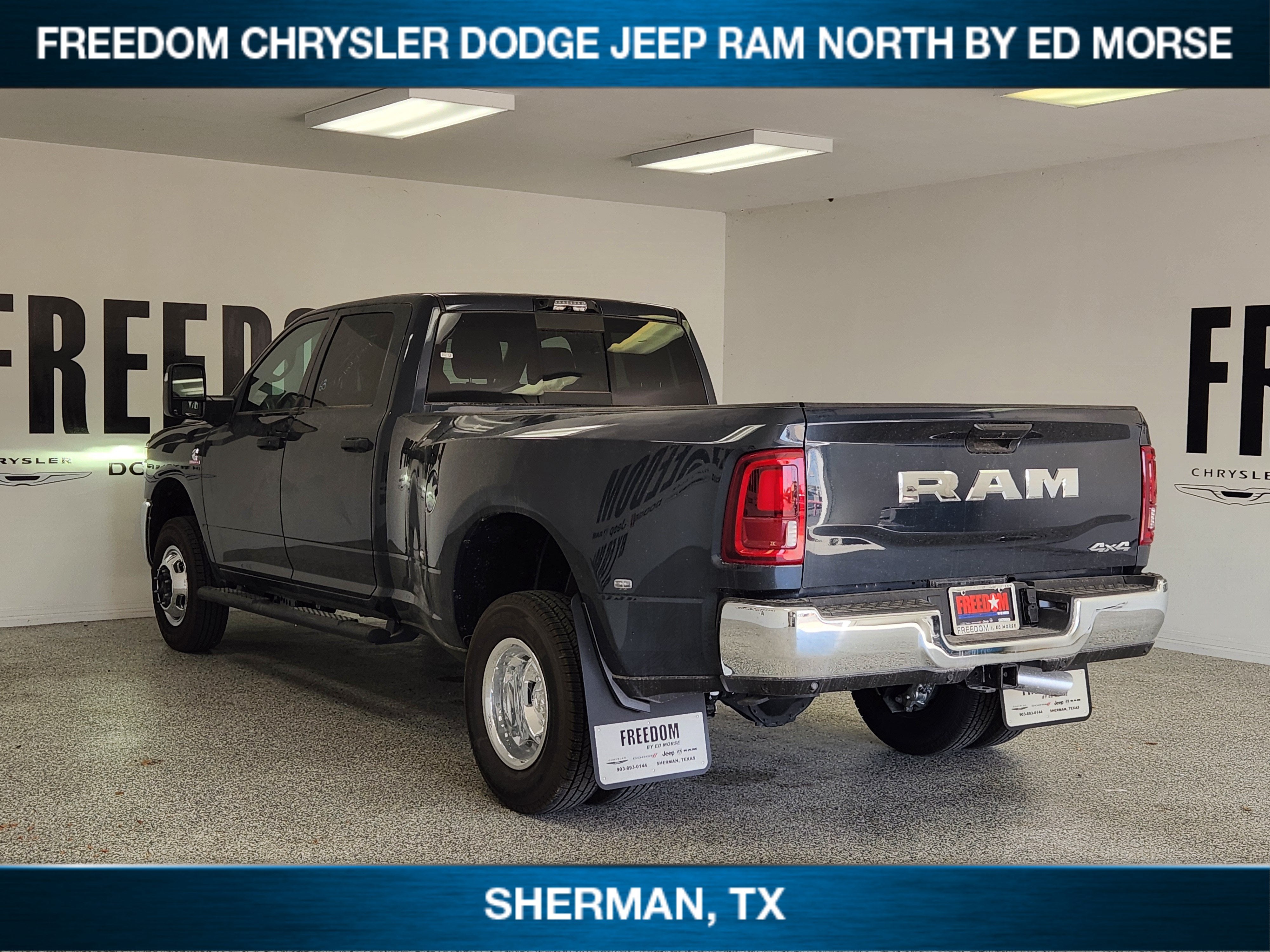 2026 RAM 3500 RAM 3500 TRADESMAN CREW CAB 4X4 8' BOX