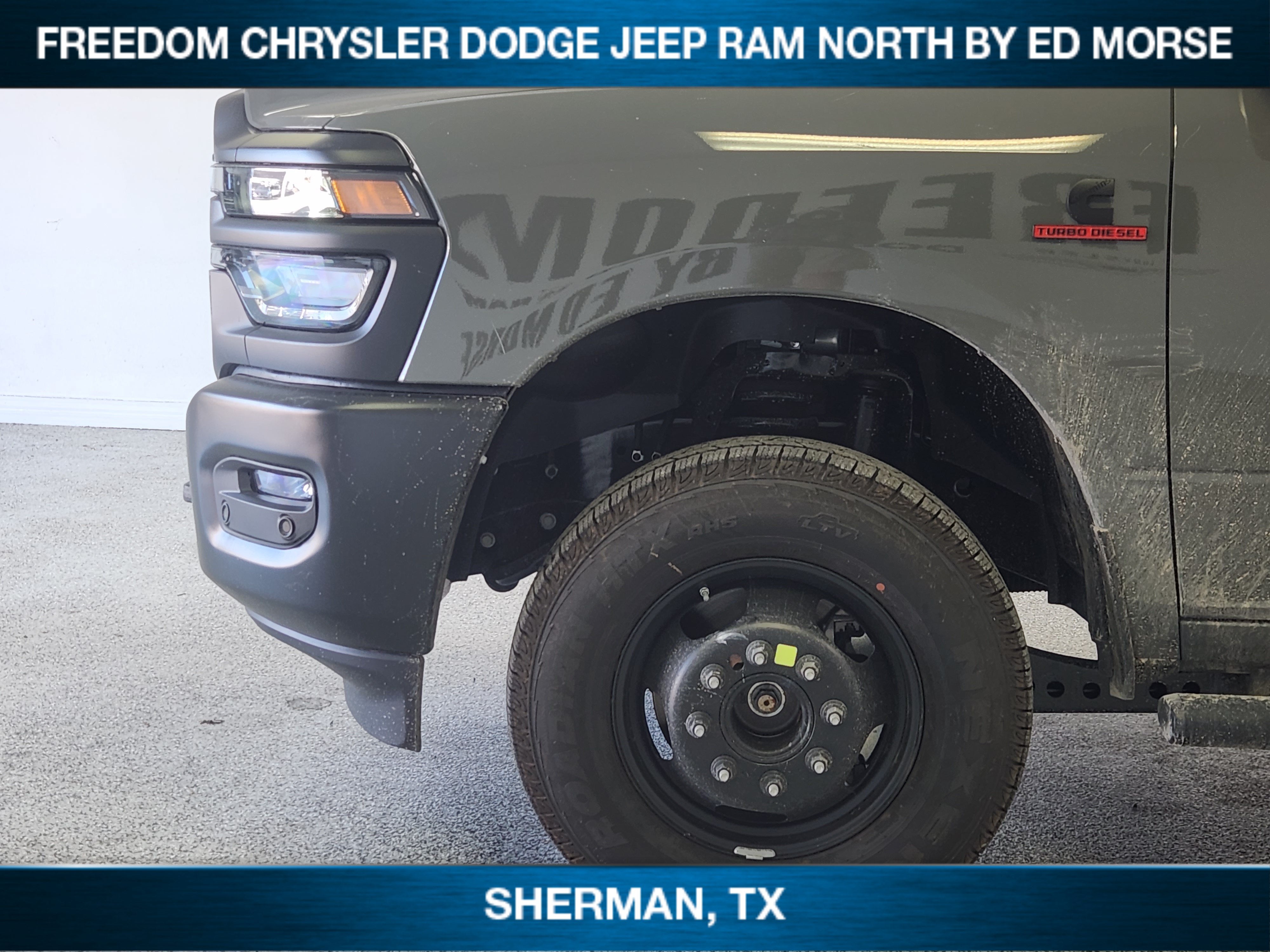 2027 RAM 3500 RAM 3500 TRADESMAN CREW CAB 4X4 8' BOX
