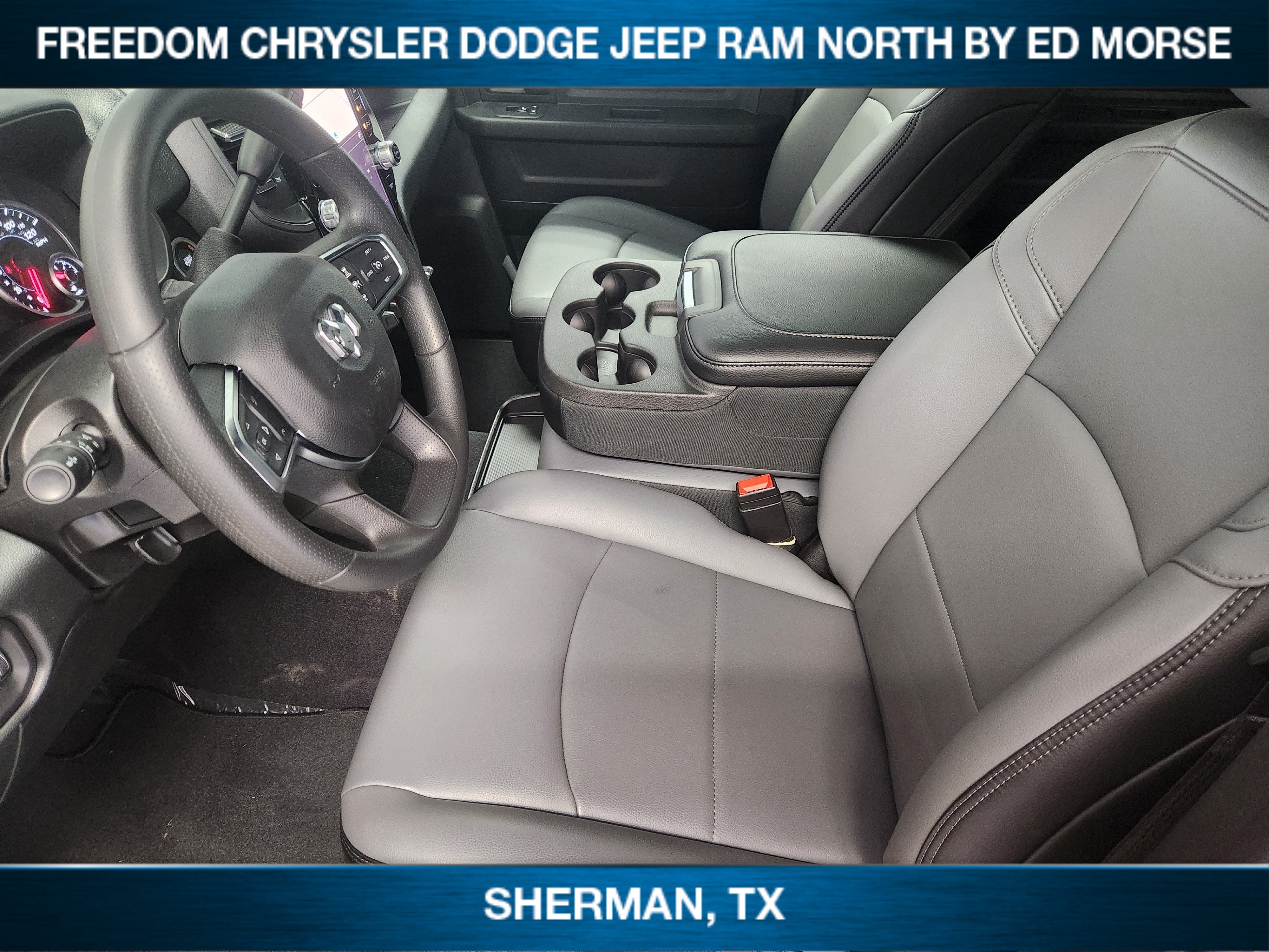 2027 RAM 3500 RAM 3500 TRADESMAN CREW CAB 4X4 8' BOX