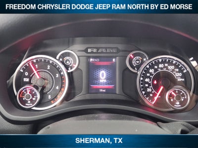 2027 RAM 3500 RAM 3500 TRADESMAN CREW CAB 4X4 8' BOX