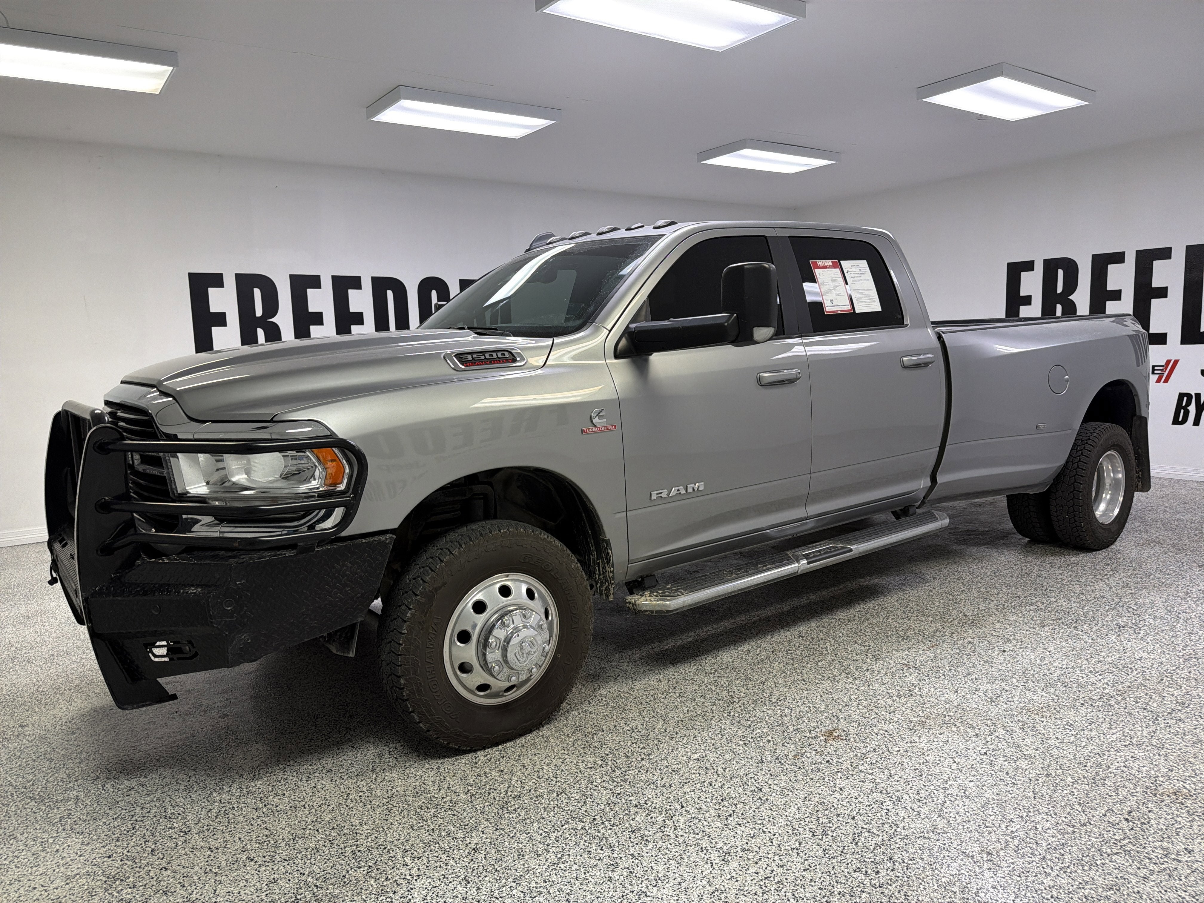 2021 RAM 3500 Lone Star Crew Cab 4x4 8' Box