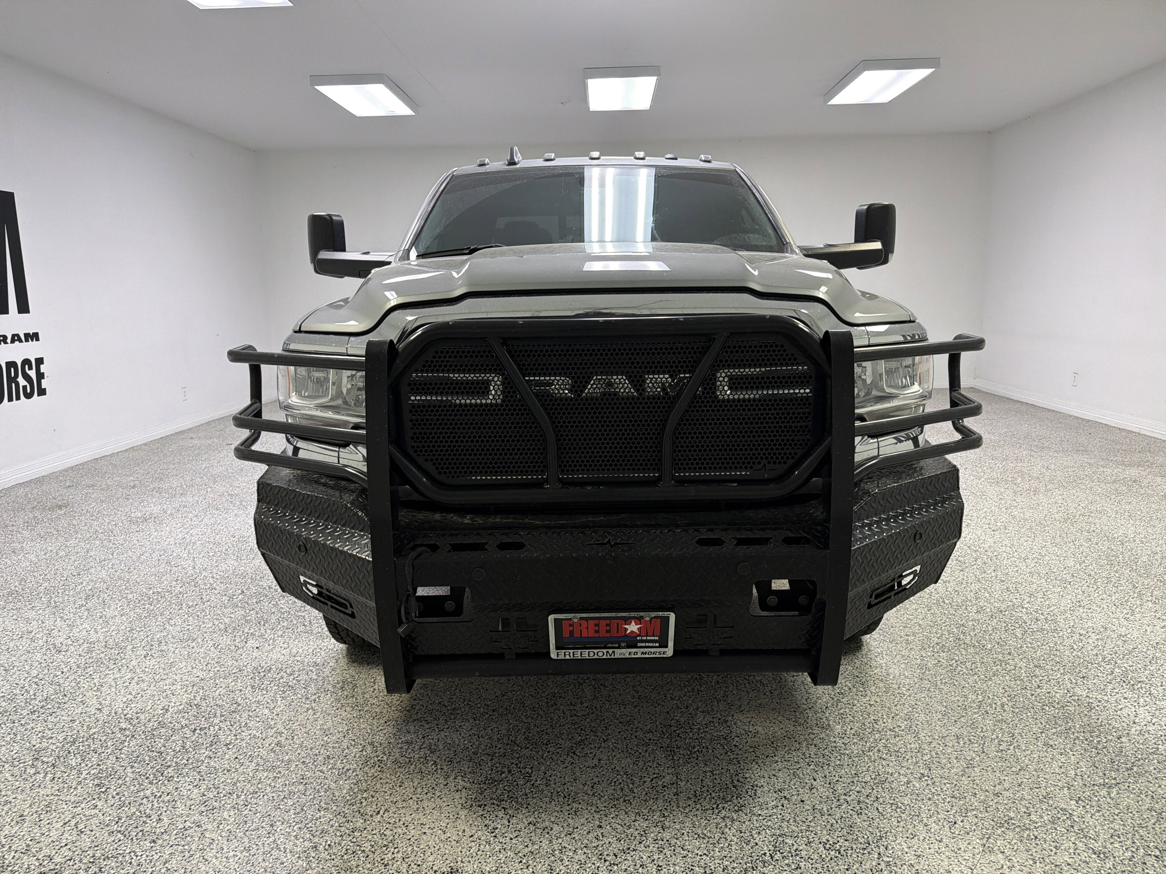 2021 RAM 3500 Lone Star Crew Cab 4x4 8' Box