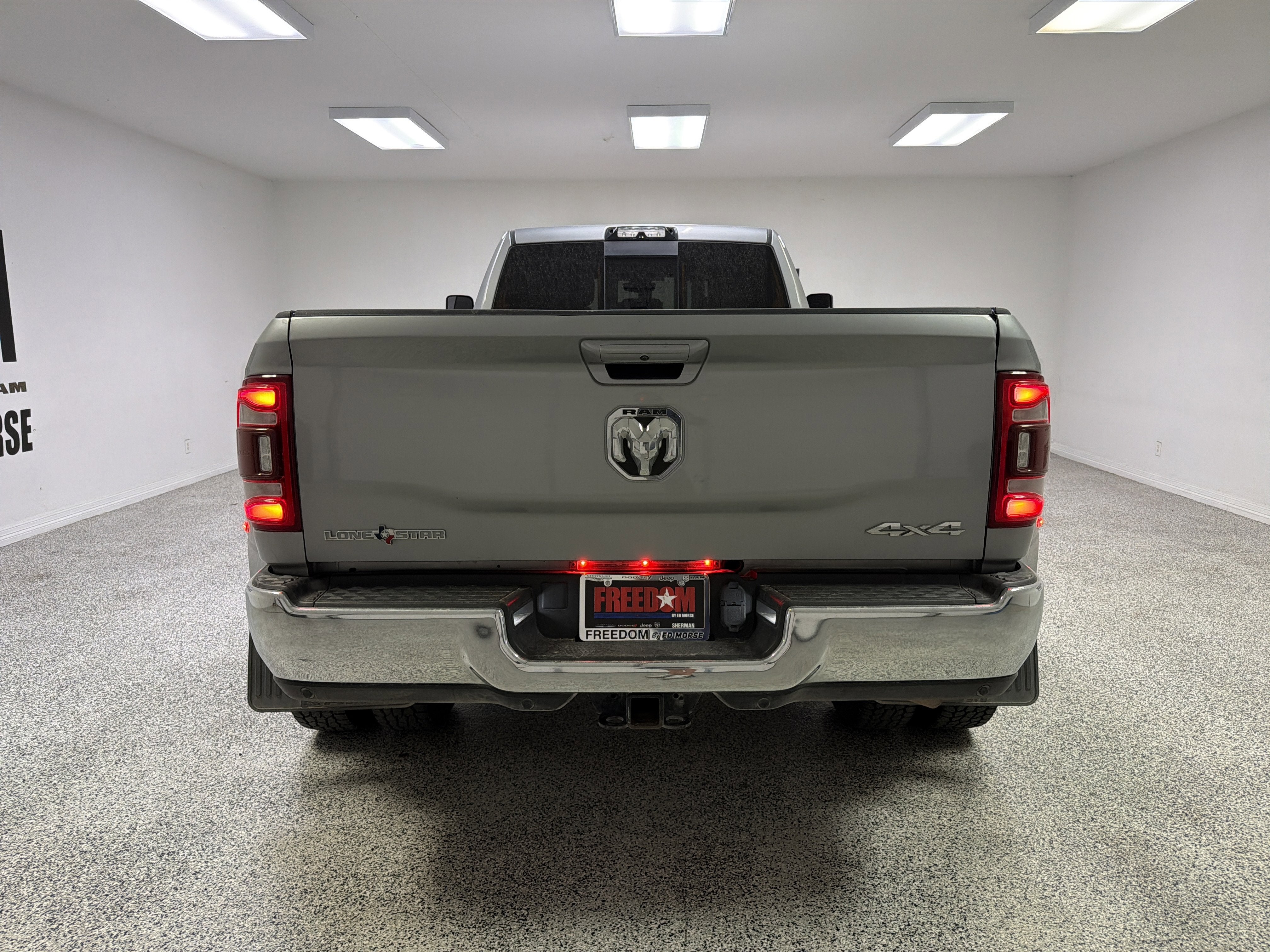 2021 RAM 3500 Lone Star Crew Cab 4x4 8' Box