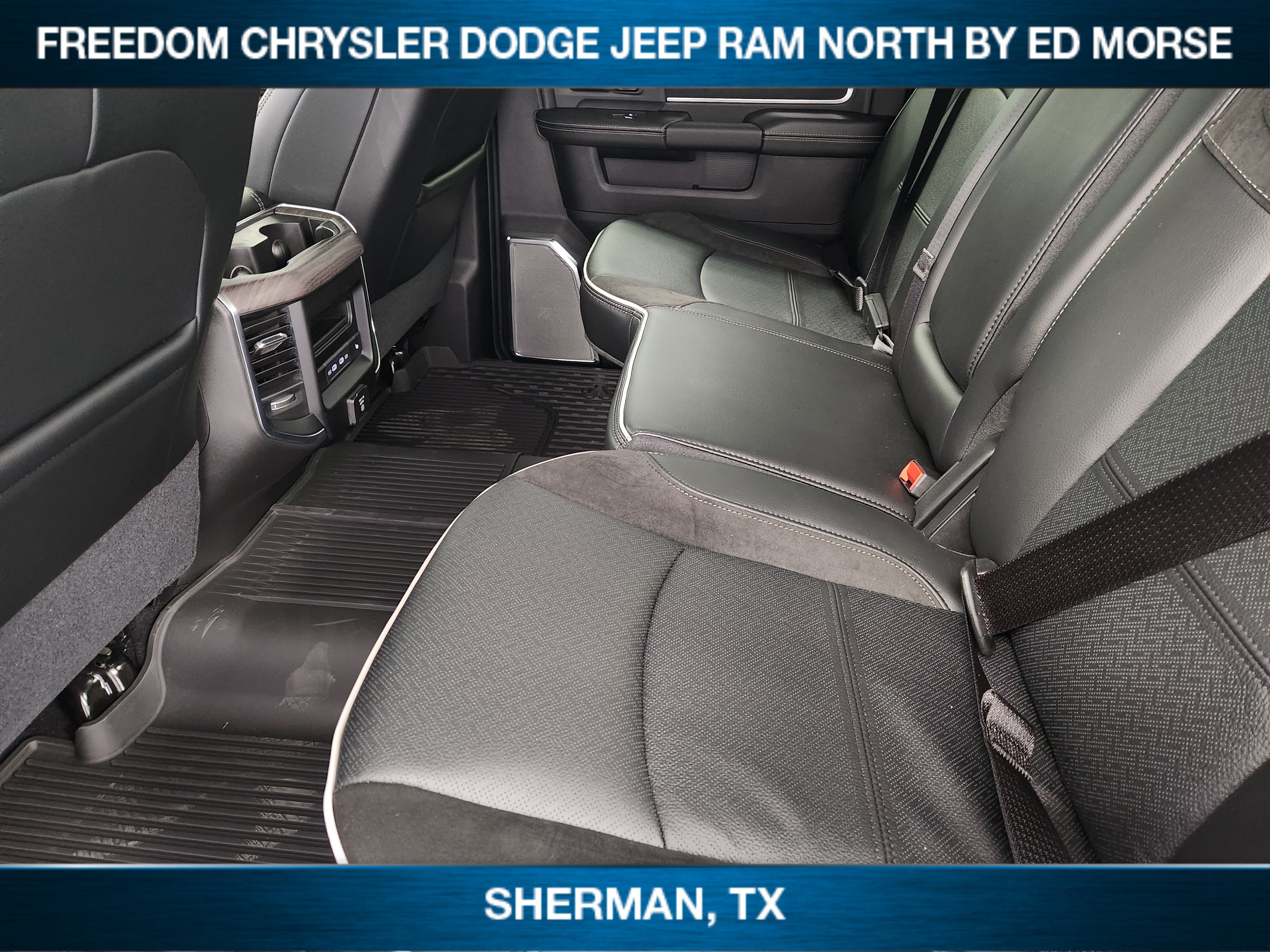 2027 RAM 3500 RAM 3500 LARAMIE CREW CAB 4X4 8' BOX
