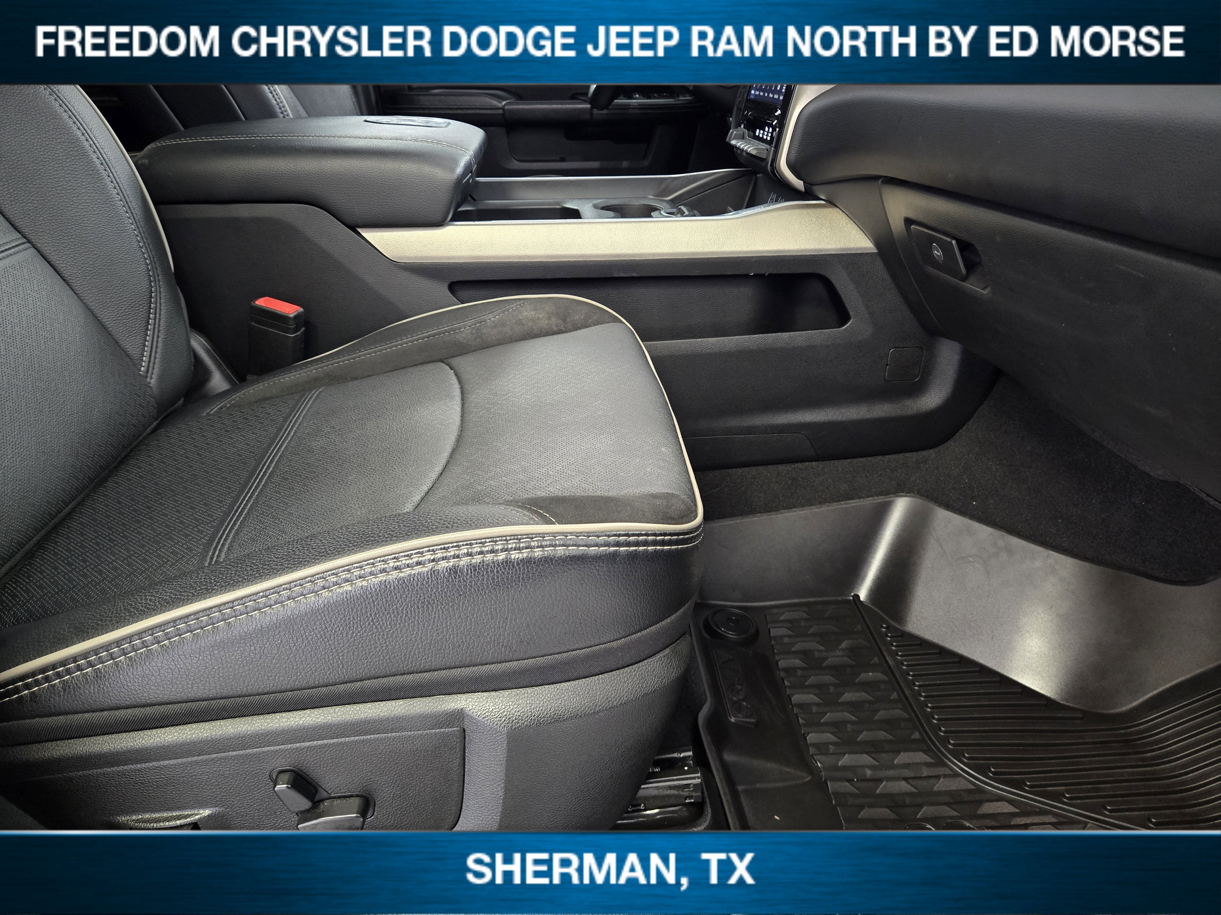 2024 RAM 3500 Laramie Crew Cab 4x4 8' Box