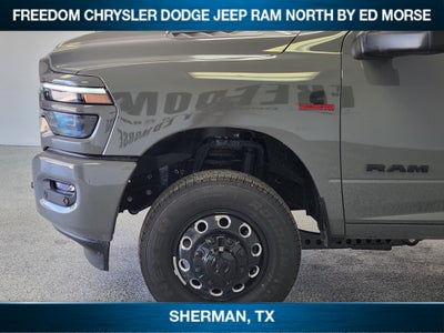 2027 RAM 3500 RAM 3500 LARAMIE CREW CAB 4X4 8' BOX