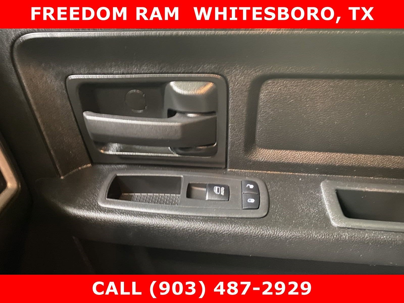 2022 RAM 1500 Classic Tradesman Crew Cab 4x4 5'7' Box