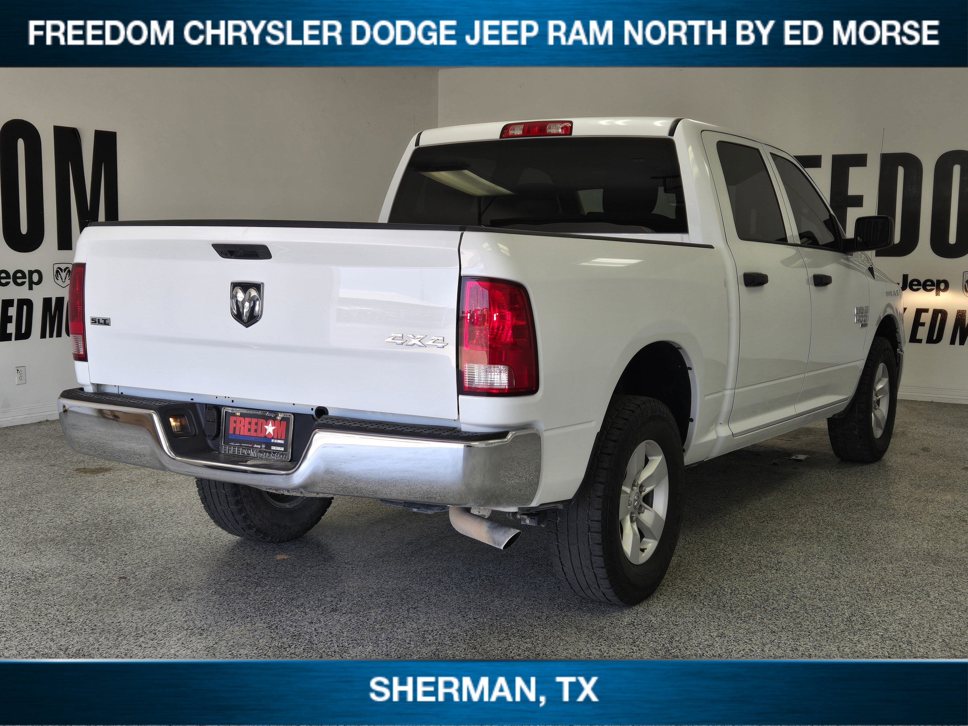 2023 RAM 1500 Classic SLT Crew Cab 4x4 5'7' Box