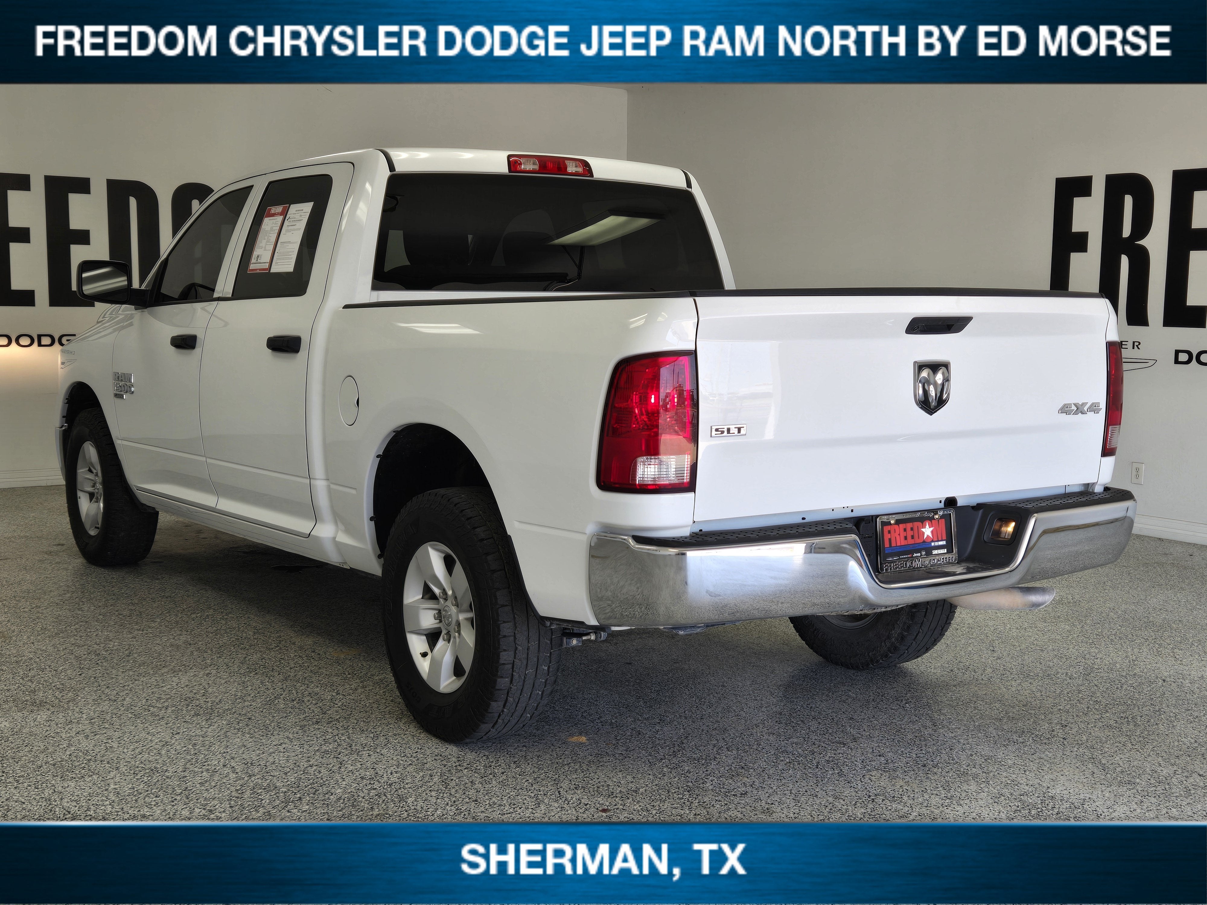 2023 RAM 1500 Classic SLT Crew Cab 4x4 5'7' Box