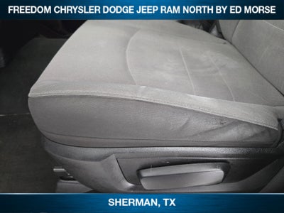 2023 RAM 1500 Classic SLT Crew Cab 4x4 5'7' Box