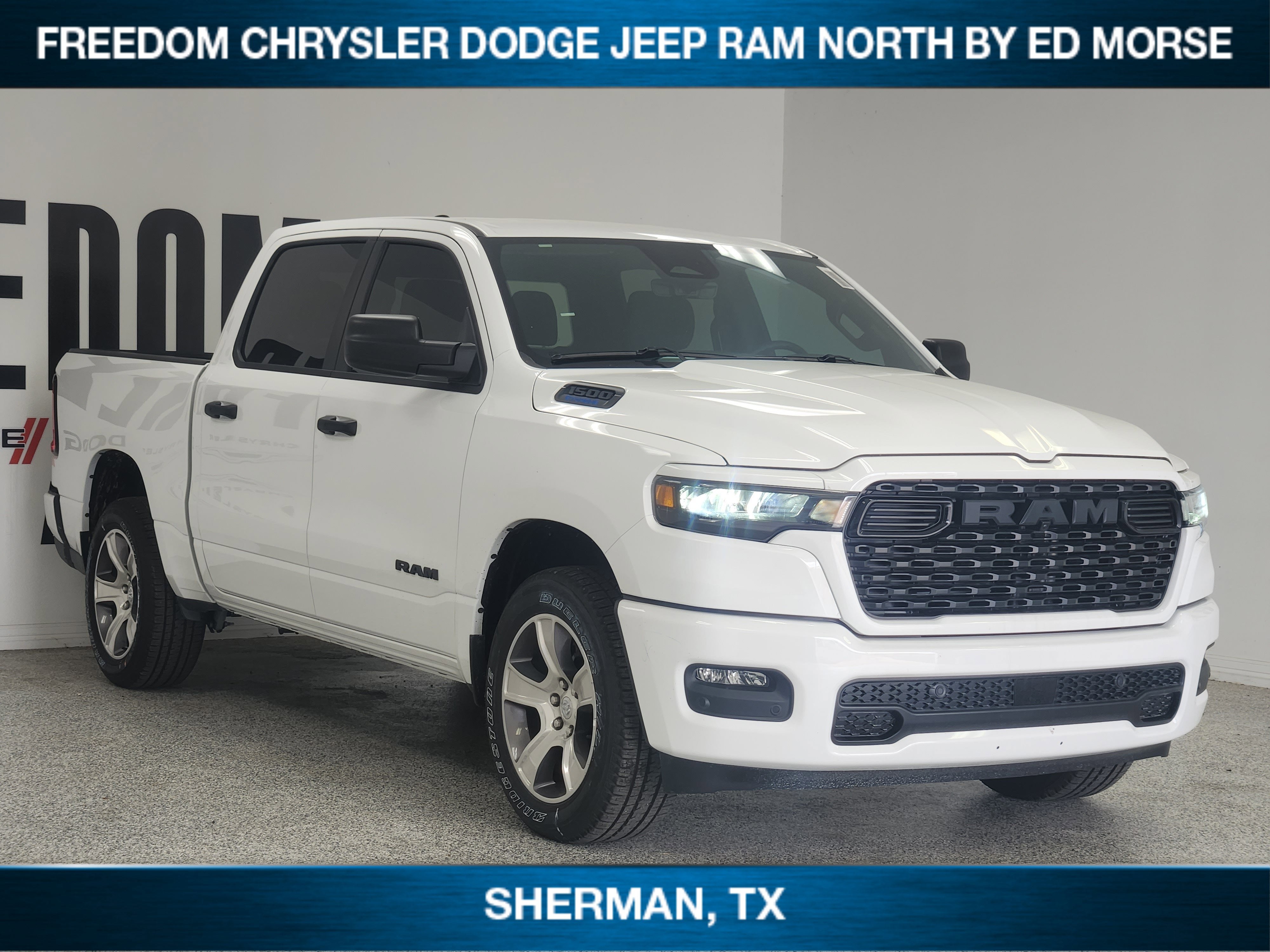 2026 RAM Ram 1500 RAM 1500 EXPRESS CREW CAB 4X2 5'7' BOX